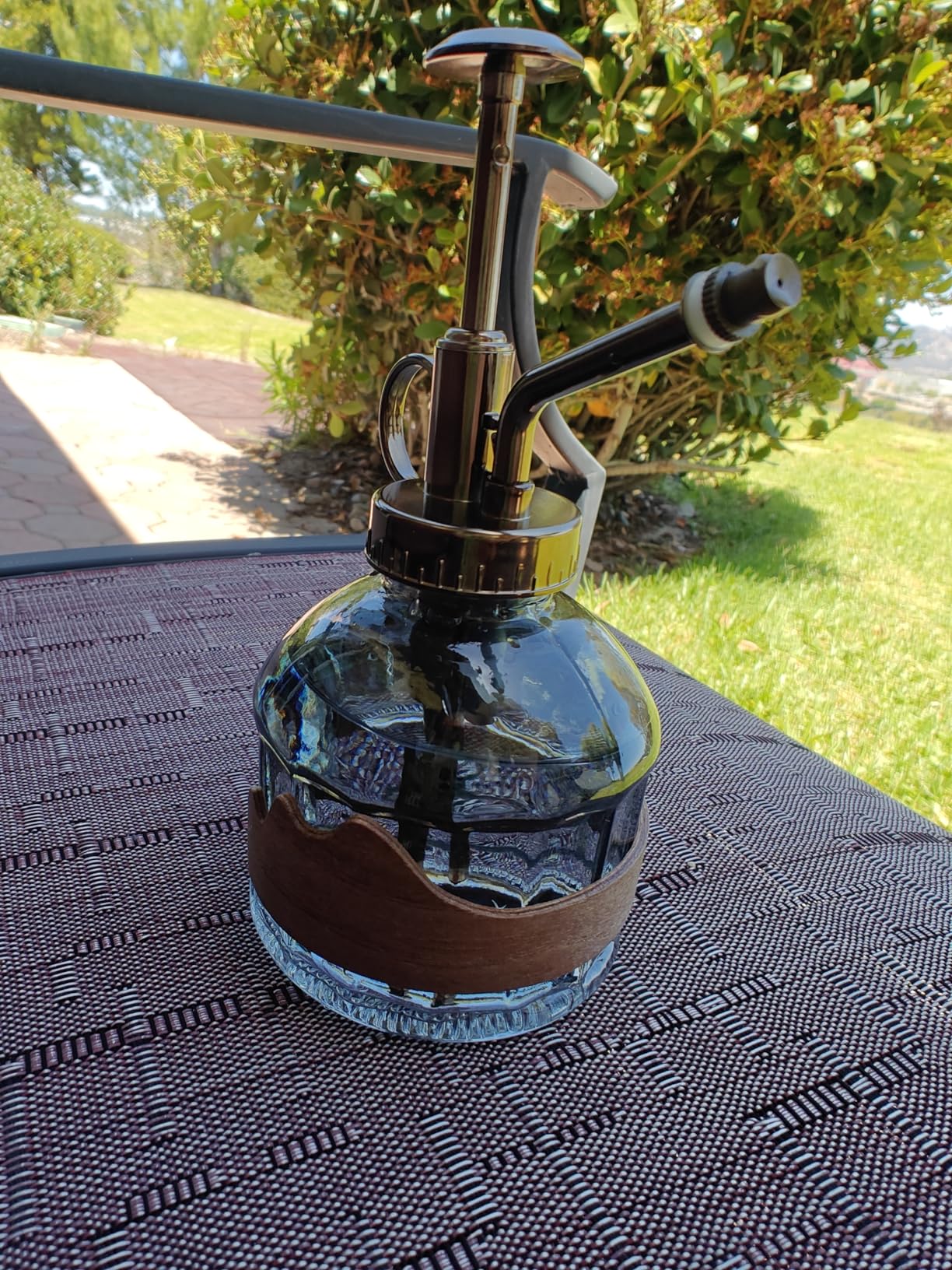 Glass Plant Mister, 6.3 Inches Tall Vintage Style Spritzer Bronze Plastic Top Pump One Hand Watering Can Indoor Plant Spray Bottle for Garden, Plants, Cleaning (Dark Green) customer photo 2
