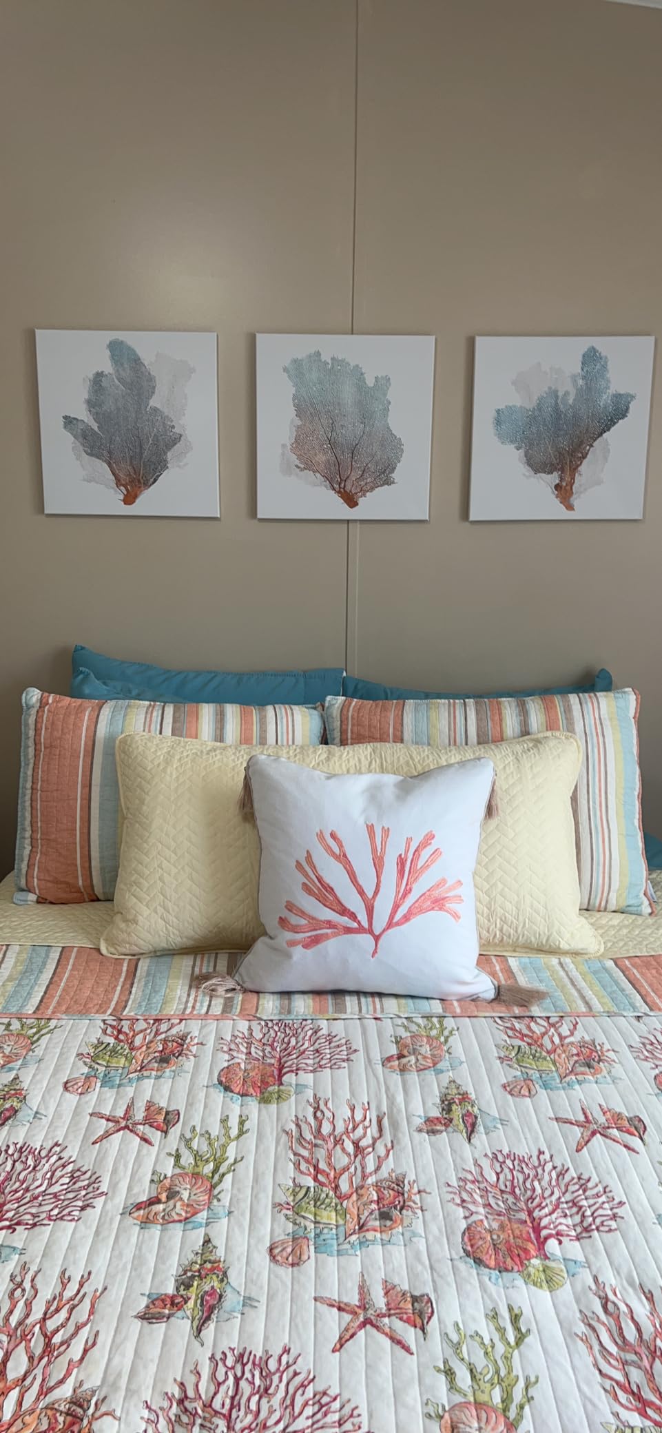 JAPO ART White Coral Wall Art Beach Bathroom Decor Sea Shell Pictures Coastal Wall Decor Sea Fan Nautical Painting Coral Pictures for Livingroom Bedroom Home Walls 16x16Inchx2pcs customer photo 2