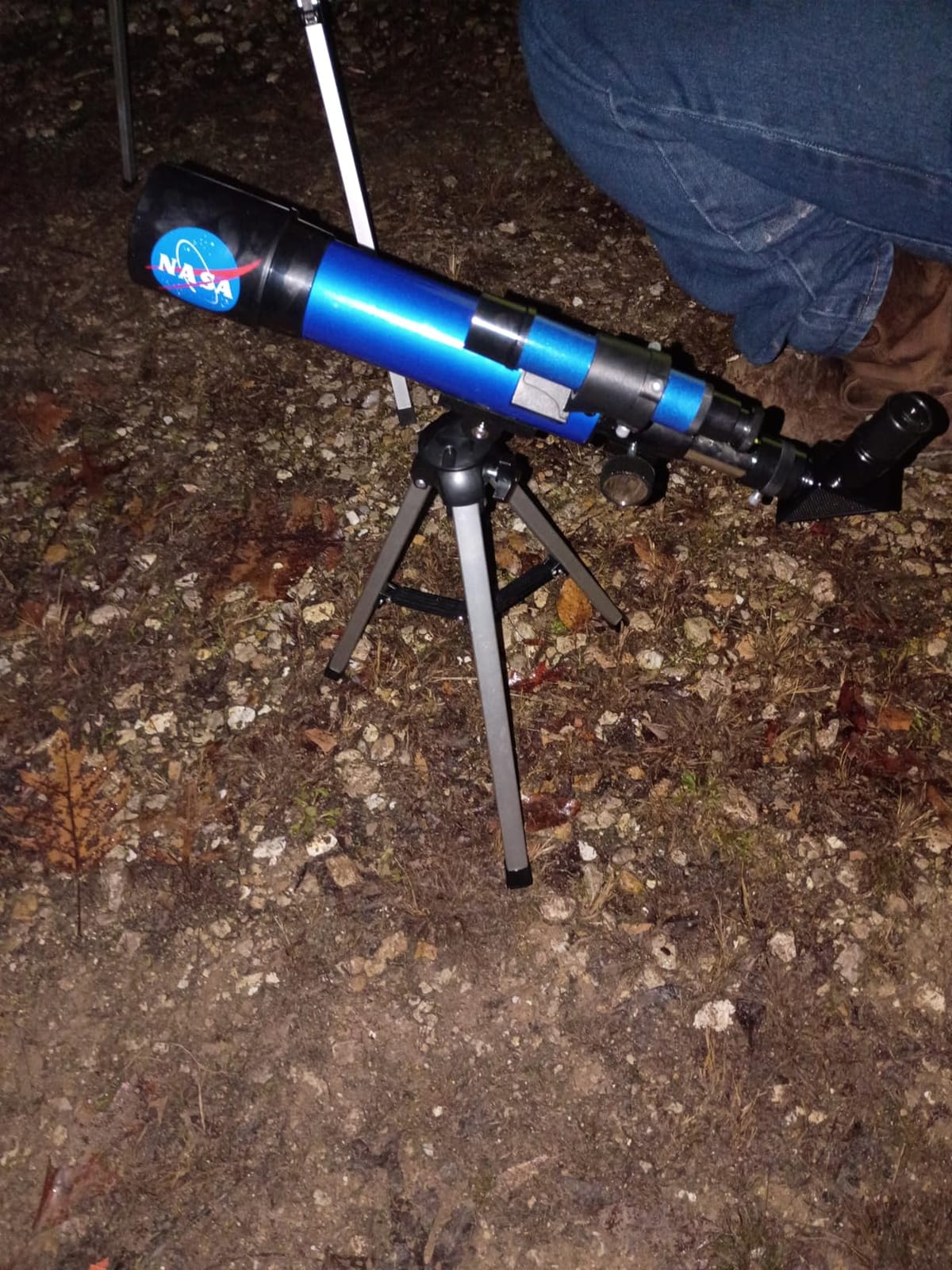 NASA Lunar Telescope for Kids Ages 8-12 with Tripod and Finder Scope | 90x Magnification, Two Eyepieces, Tabletop Tripod, Beginner Astronomy, Space Toys, NASA Birthday Gift customer photo 2
