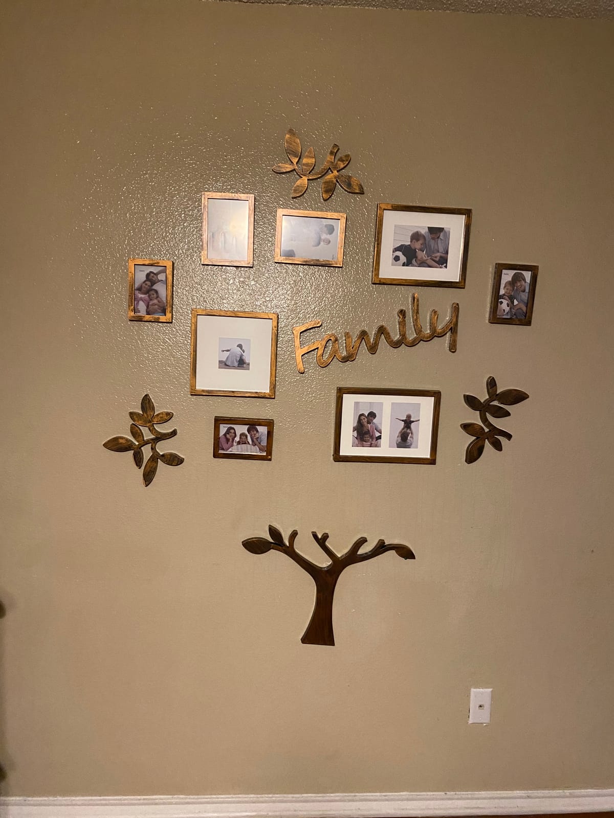 J.M.Deco 13 Pack Family Tree Photo Frame Collection with Ivory Mat Set - PVC Wall Mounting Picture Frame for Home Living Room Bedroom 3D Design-Black customer photo 1