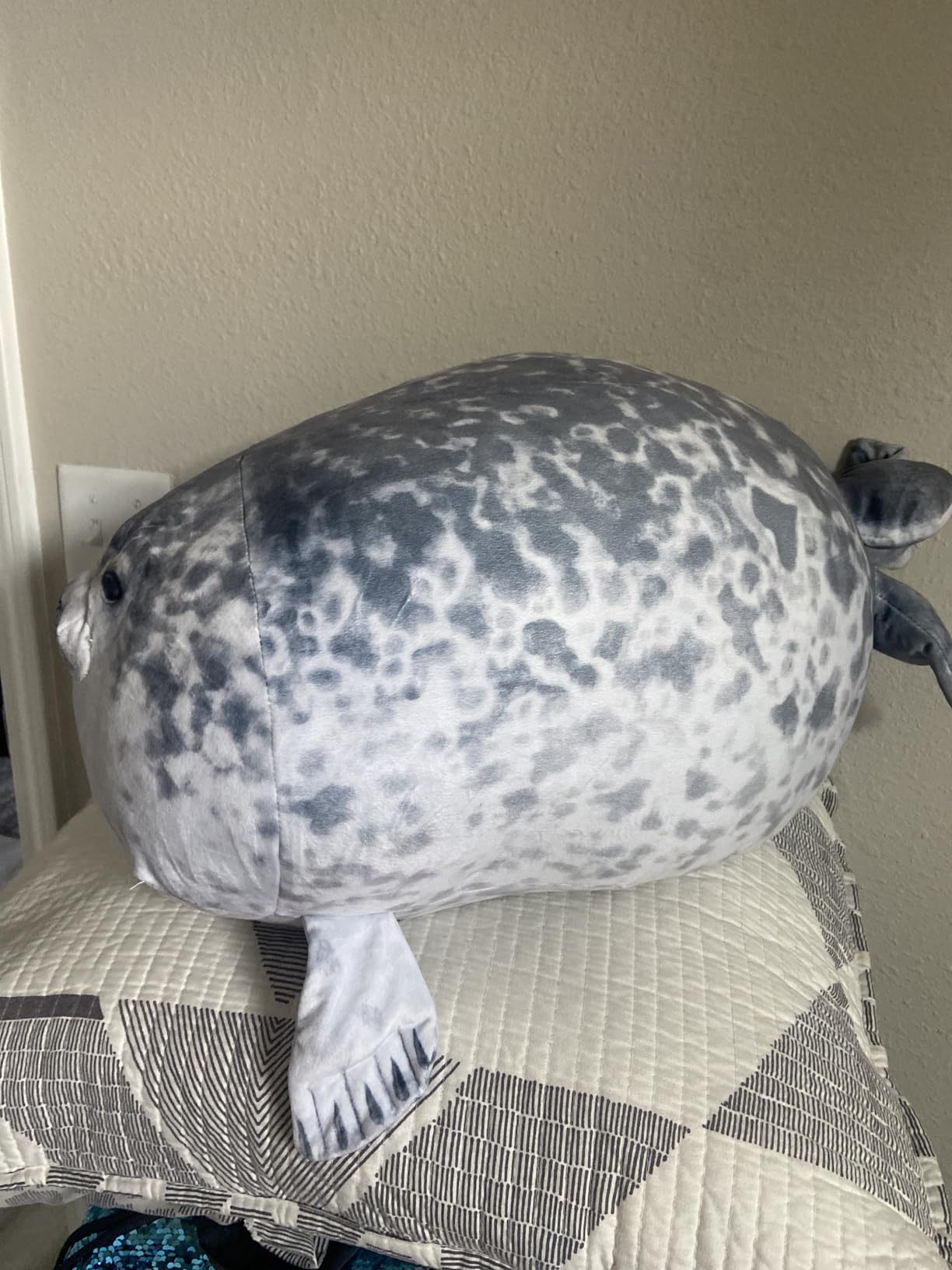 Seal Pillow, Chubby Blob Seal Plush Pillow Stuffed Animal Toy Cute Plushies Ocean Pillows (Medium 17.6 in) customer photo 1