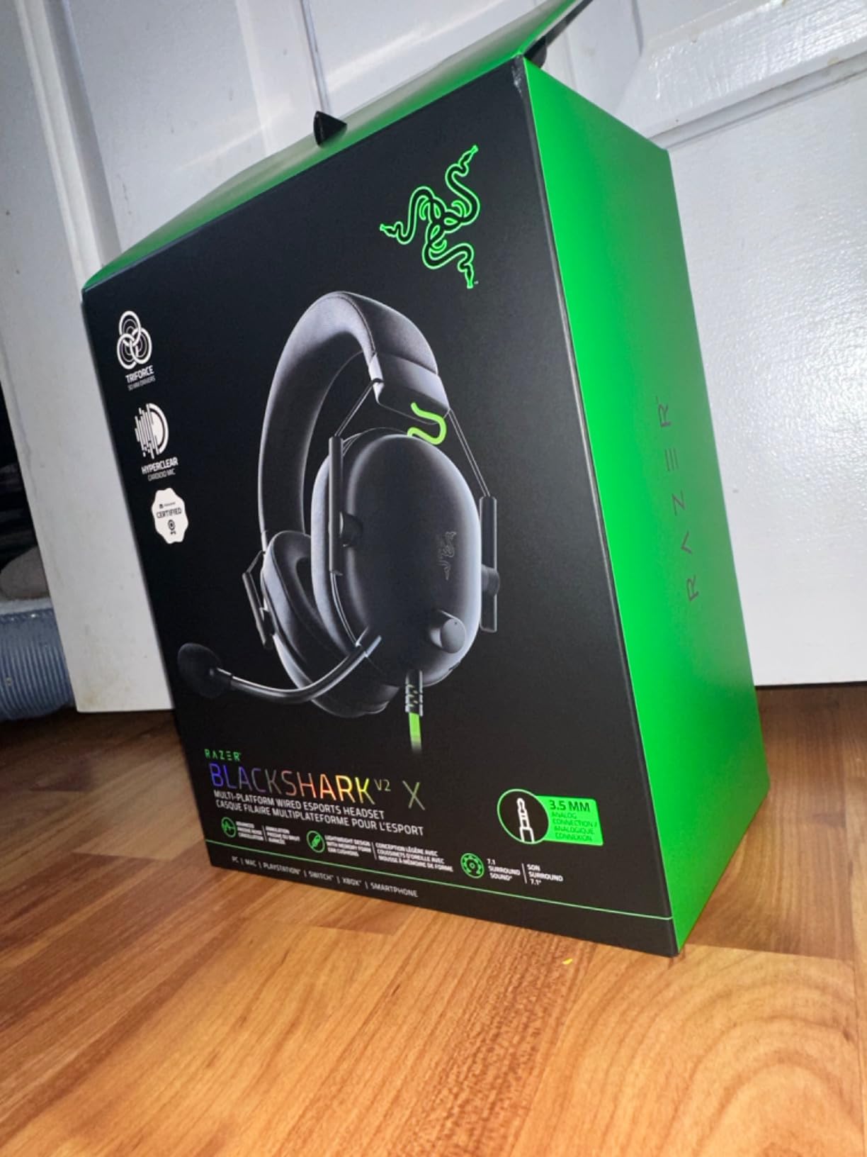 Razer BlackShark V2 X Gaming Headset: 7.1 Surround Sound - 50mm Drivers - Memory Foam Cushion - For PC, PS4, PS5, Switch - 3.5mm Audio Jack - Black customer photo 2