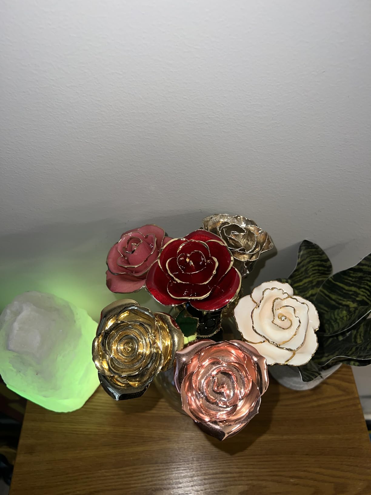 Sinvitron Gold Dipped Infinity Rose Forever Flower Decor, Resin Preserved Real Rose Birthday Gift for Women, Anniversary Present for Mom (Ivory White) customer photo 2