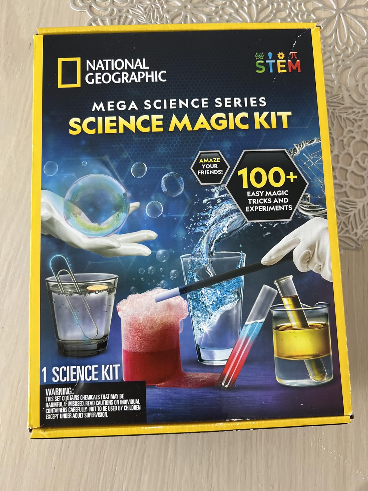 NATIONAL GEOGRAPHIC Science Magic Kit – Science Kit for Kids with 100+ Unique Experiments and Magic Tricks, Chemistry Set and STEM Project, A Great Gift for Boys and Girls (Amazon Exclusive) customer photo 1