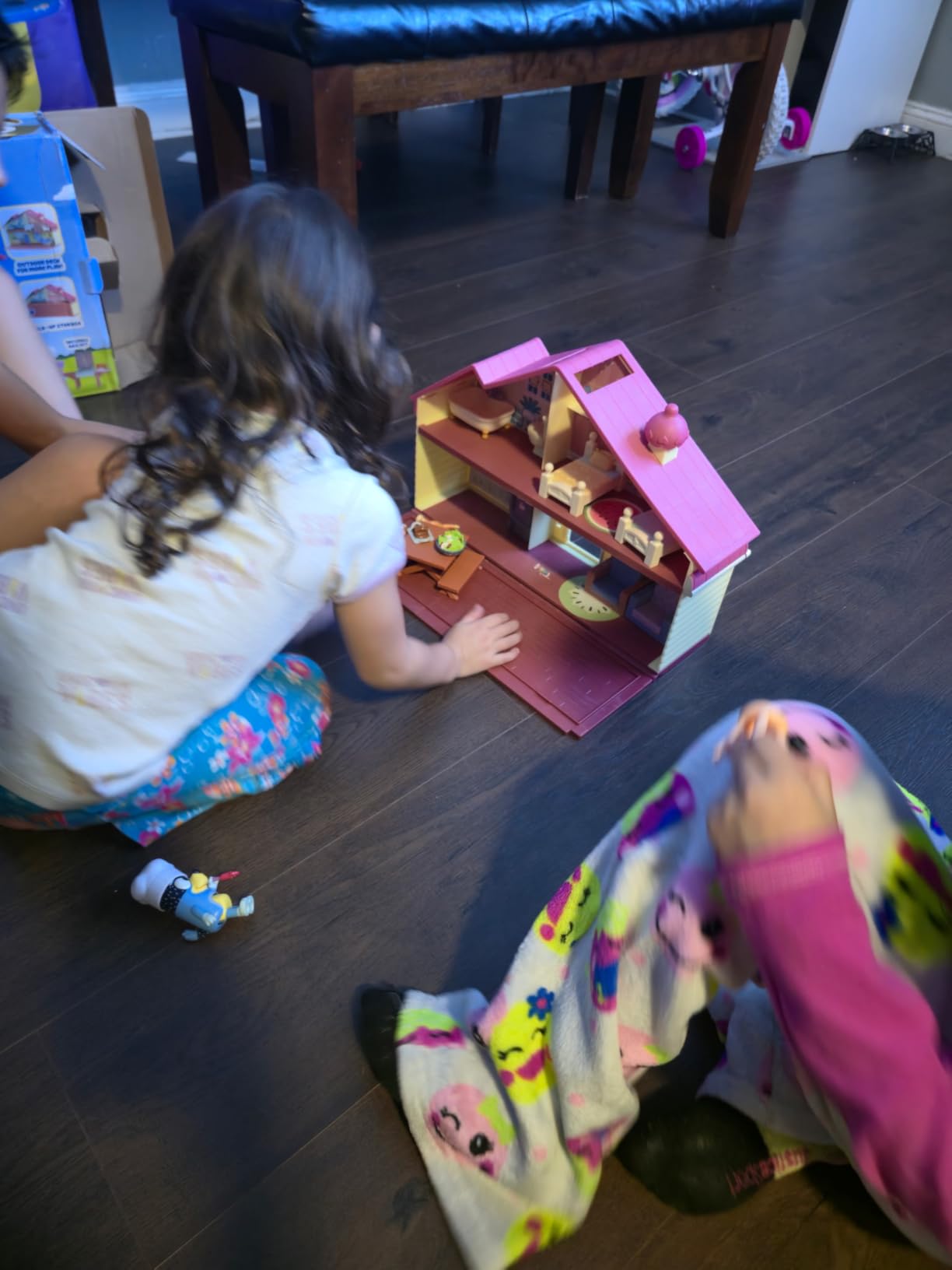 Bluey Toy House Mega Bundle, Family Home & BBQ Playhouse, Ages 3-5 customer photo 2
