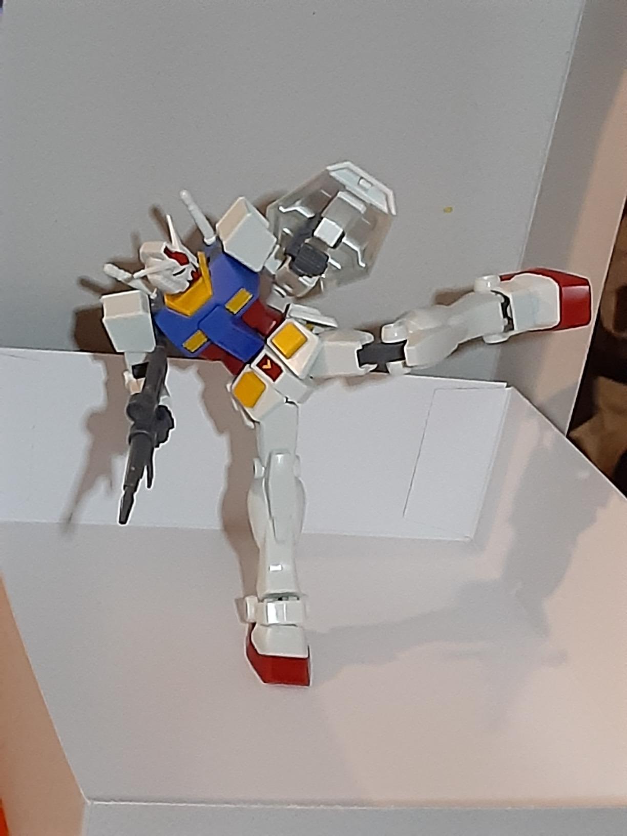 Bandai Hobby - Mobile Suit Gundam - 1/144 RX-78-2 Gundam, Bandai Spirits Entry Grade Model Kit customer photo 2