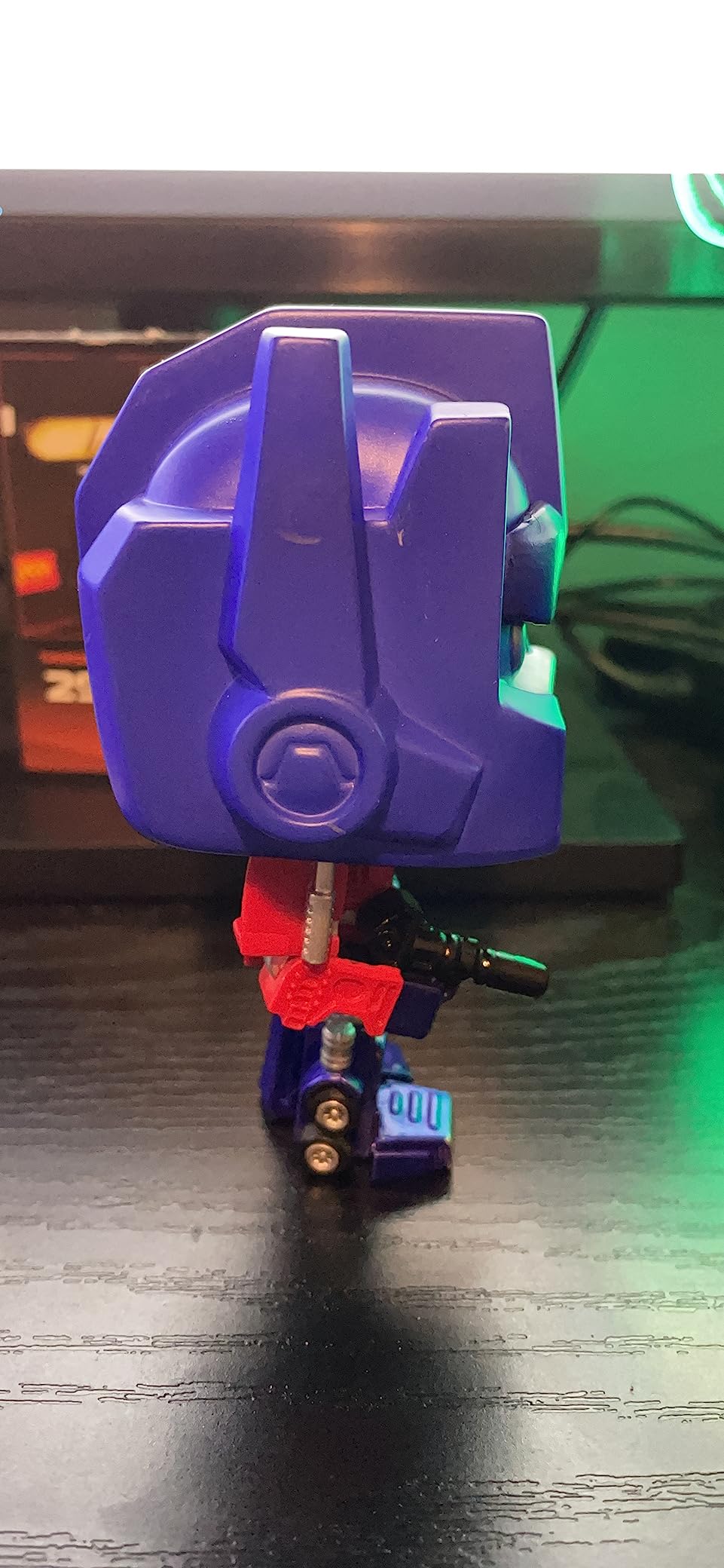 Funko Pop! Retro Toys: Transformers - Metallic Optimus Prime Amazon Exclusive customer photo 2