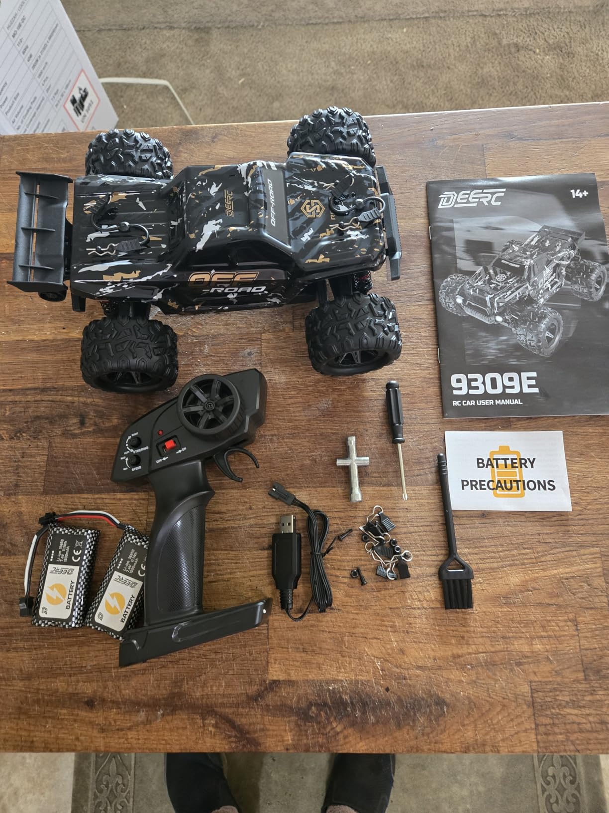 DEERC 9206E DIY Extra Shell 1:10 Scale Large RC Cars, 48+ KM/H Hobby Grade High Speed Remote Control Car for Adults Boys, All Terrain 4WD 2.4GHz Off Road Monster RC Truck with 2 Battery for 40+ Min Play customer photo 1