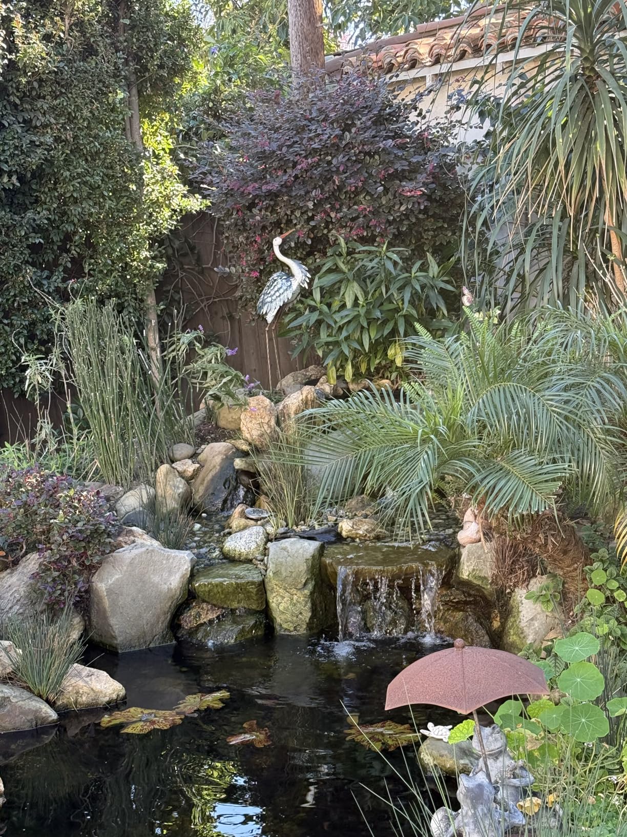 TERESA'S COLLECTIONS Garden Decor Blue Heron Sculptures & Statues Decor, 33.8 Inch Coastal Metal Cranes Decoy for Outdoor Outside Yard Art customer photo 2