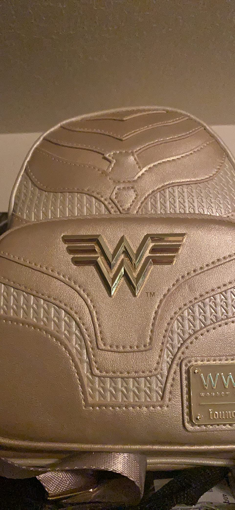 Loungefly x DC Comics Wonder Woman 1984 Cosplay Mini Backpack (One Size, Gold) customer photo 2