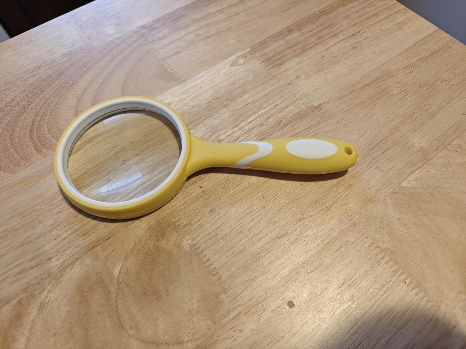 Leffis 3 Pack Magnifying Glass, 10X Reading Magnifier for Kids and Seniors | Non-Slip Handheld Magnifying Glass 75mm Magnifying Glass Lens for Reading, and Nature Exploration customer photo 1