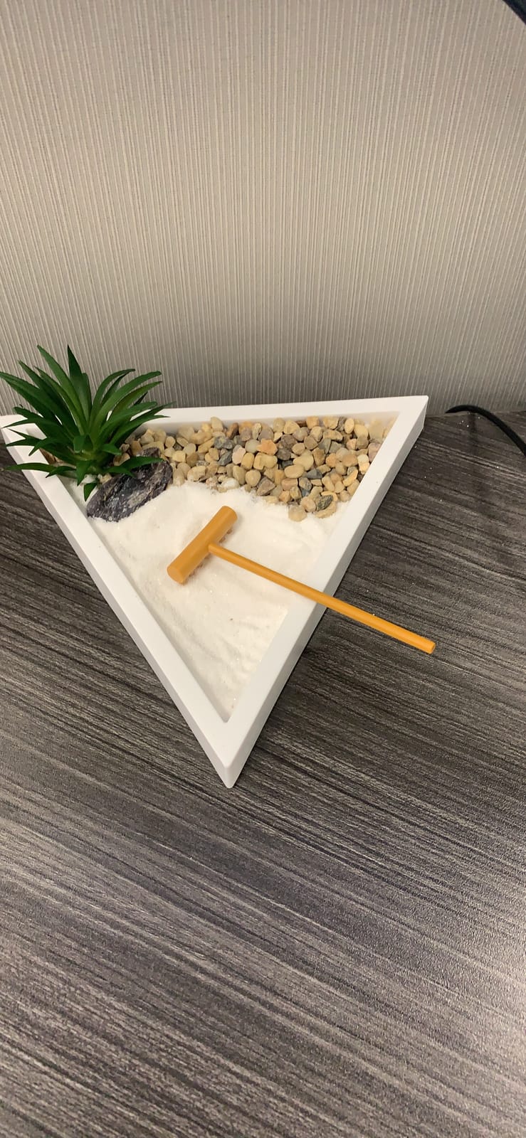 Nature's Mark Mini Zen Garden Kit for Desk with White Sand, Rake, White Base, Salt Rock and Air Plant (Round) customer photo 2