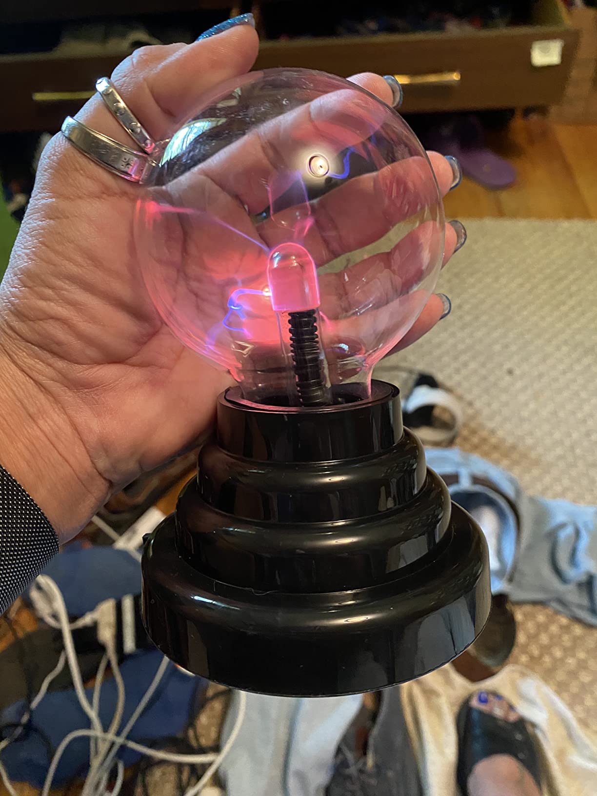 Plasma Ball/Light/Lamp, Static Electricity Globe Electric Lightning Ball, Touch Sensitive, USB Powered, Amazing Gift for Parties, Birthday and Holiday, 3 Inch, for Age Over 14 Years Old customer photo 1