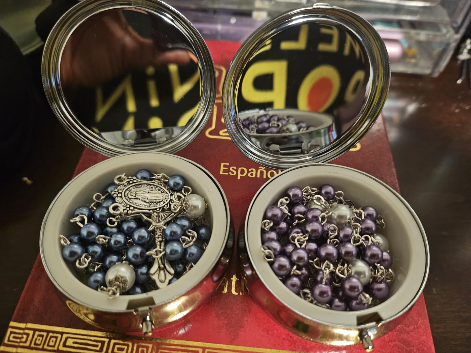 Catholic Miraculous Medal Rosary Glass Pearl Beads with Gift Box customer photo 1