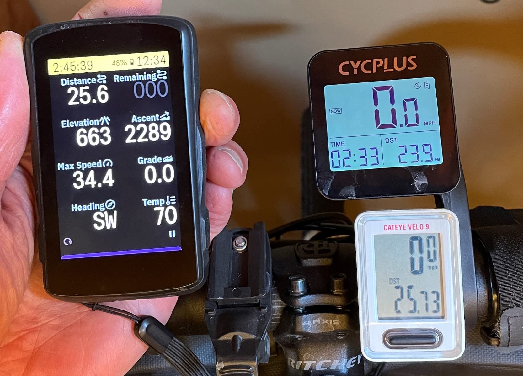 CYCPLUS GPS Bike Computer, Wireless Cycling Computer with Automatic Backlight, Bicycle Speedometer Odometer with Waterproof and Large Battery, Provide Professional Data Analysis(New Upgraded) customer photo 2