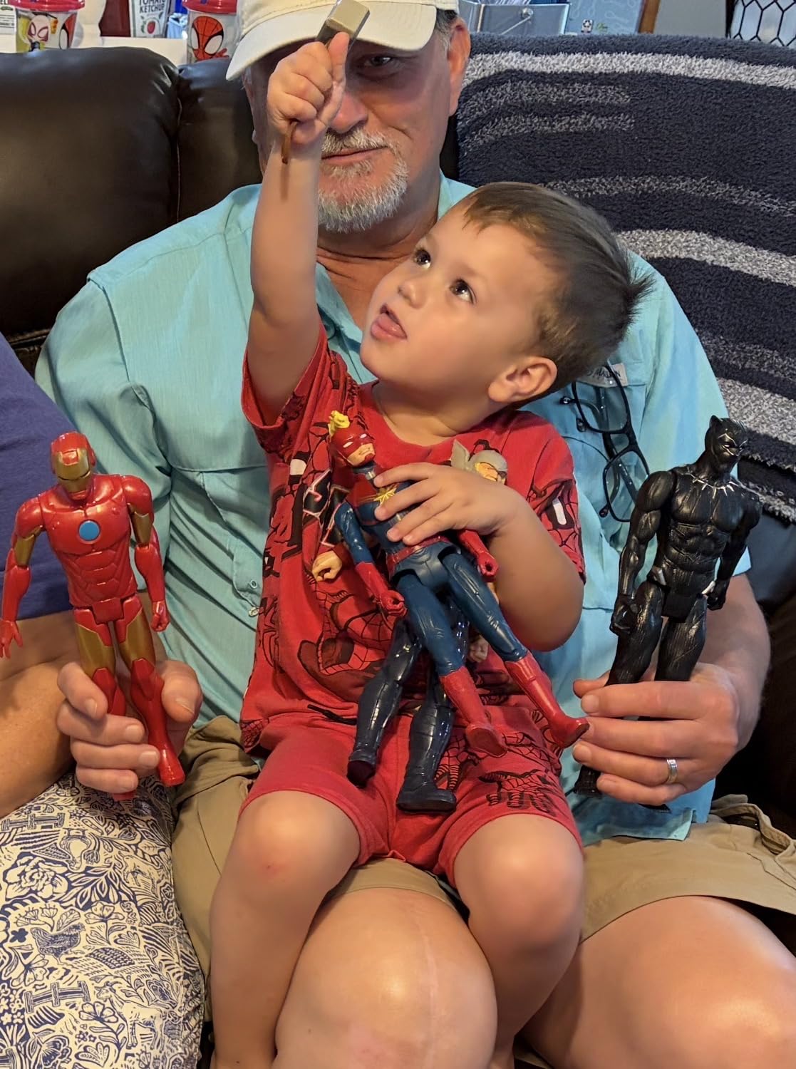 Marvel Titan Hero Series Action Figure Multipack, 6 Action Figures, 12-Inch Toys, Inspired By Marvel Comics, For Kids Ages 4 And Up (Amazon Exclusive) customer photo 2