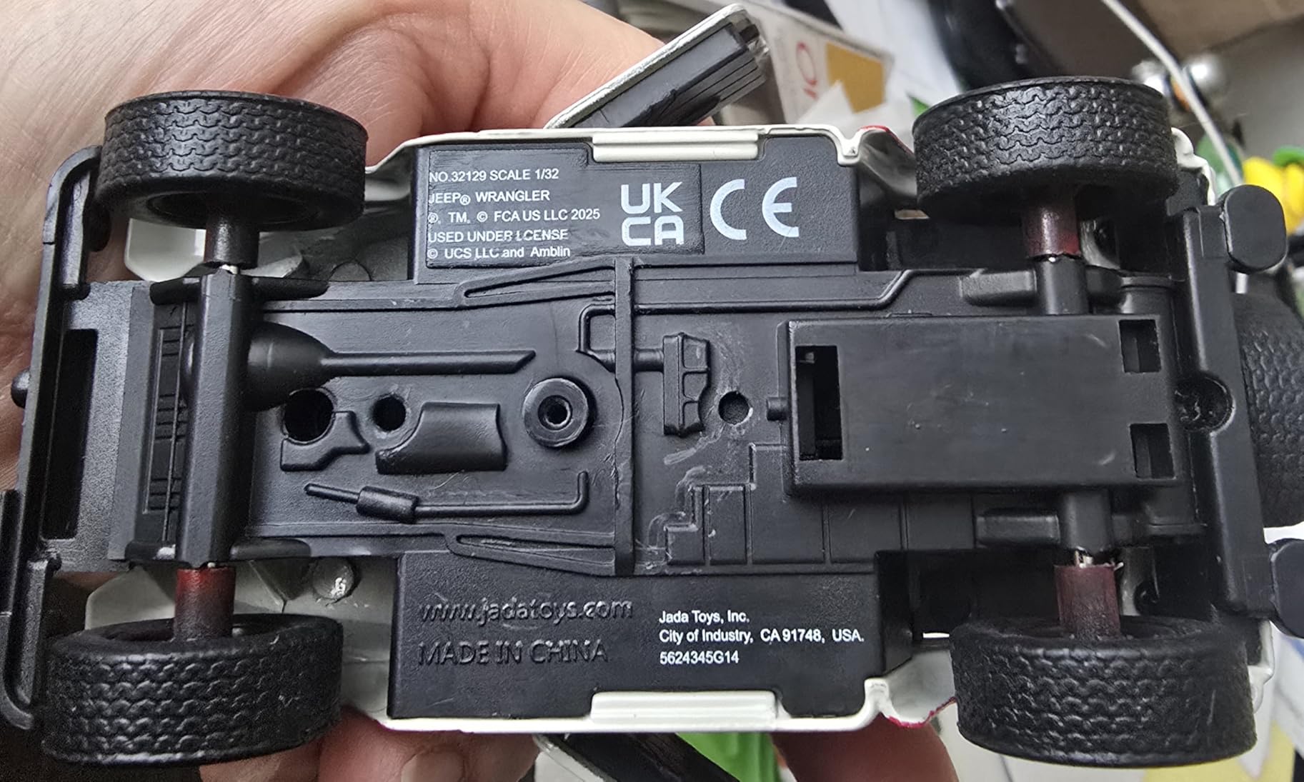Jada Toys Jurassic World 1:32 Jeep Wrangler Die-cast Car, Toys for Kids and Adults customer photo 1