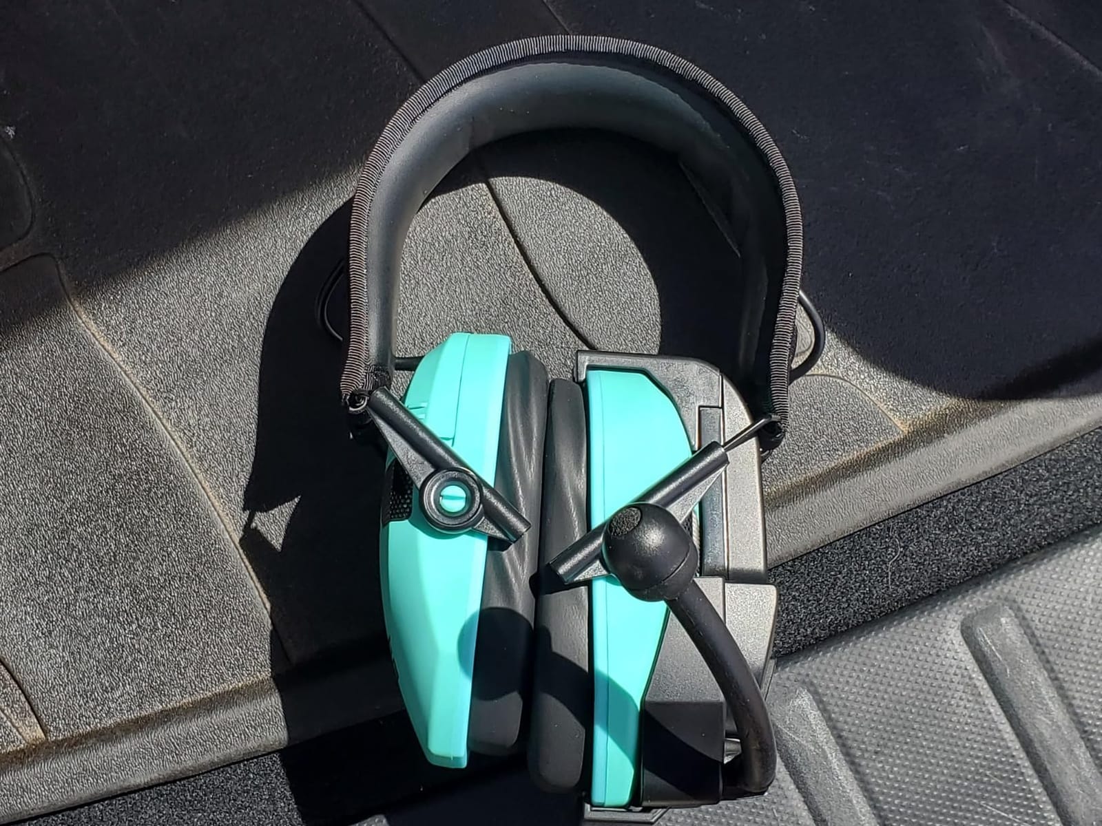 Walker's Razor Slim Electronic Muff customer photo 2