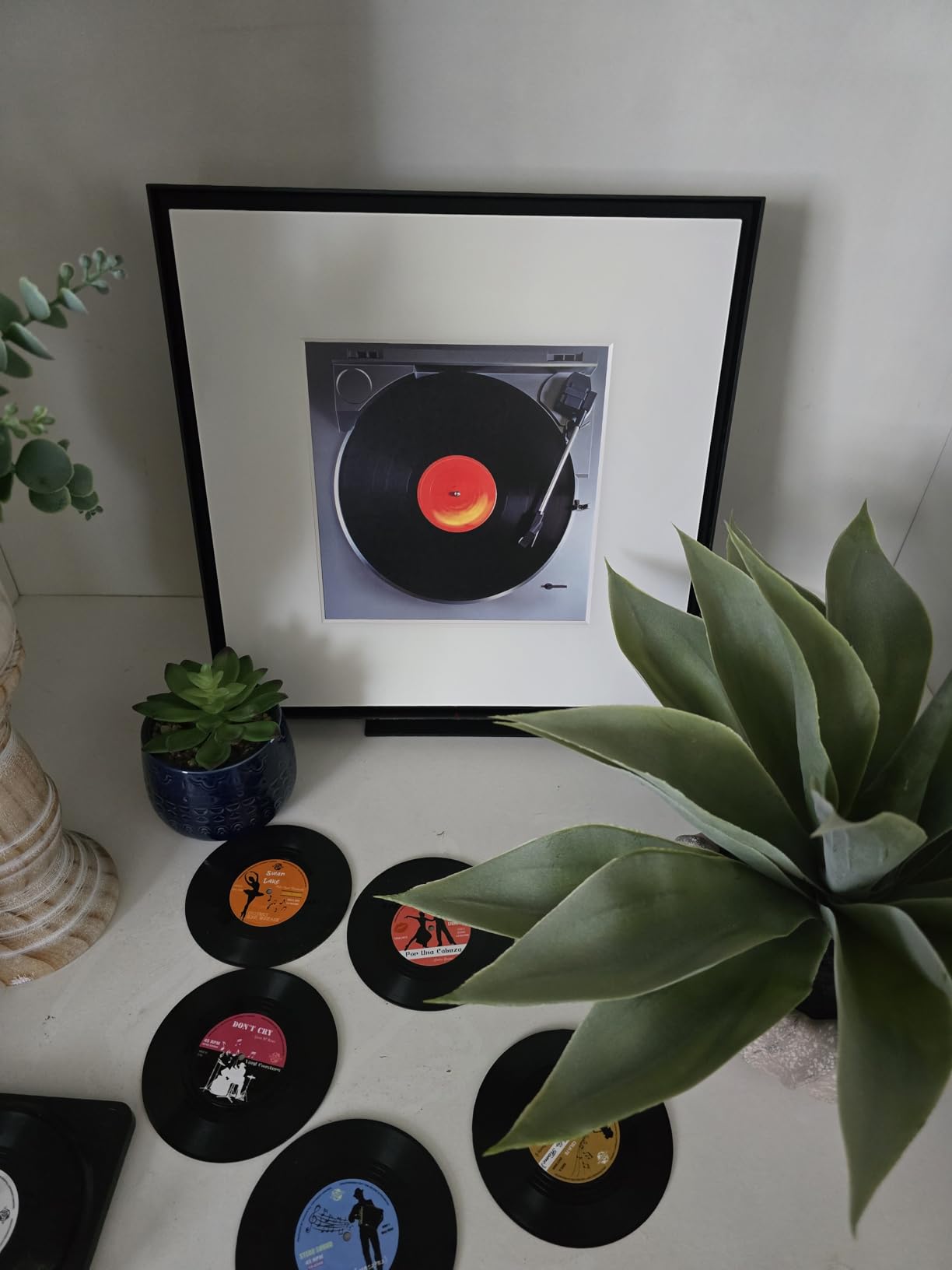 Valdivia Funny Retro Vinyl Record Coasters with Player, 6 Pcs Music Coasters for Drinks, Bars, Party, Birthday Gifts for Music Lovers, Home Decor Housewarming and White Elephant Gifts Ideas customer photo 1