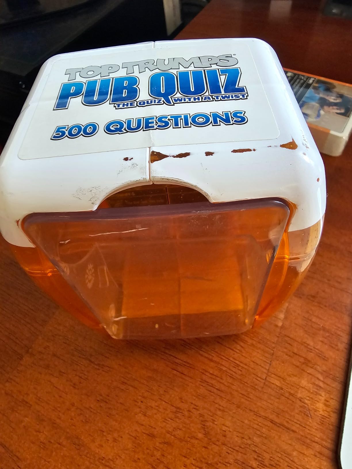 Top Trumps Marvel Cinematic Universe Quiz Game, 500 Questions to Test Your Knowledge on Guardians of The Galaxy, Avengers, S.H.I.E.L.D, Wakanda, Gift and Toy for Ages 8 Plus, Red customer photo 2