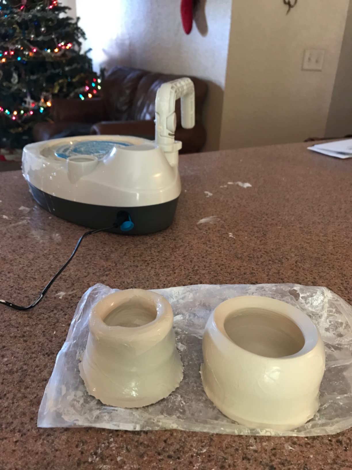 National Geographic Pottery Wheel for Kids Complete Beginner Kit customer photo 1