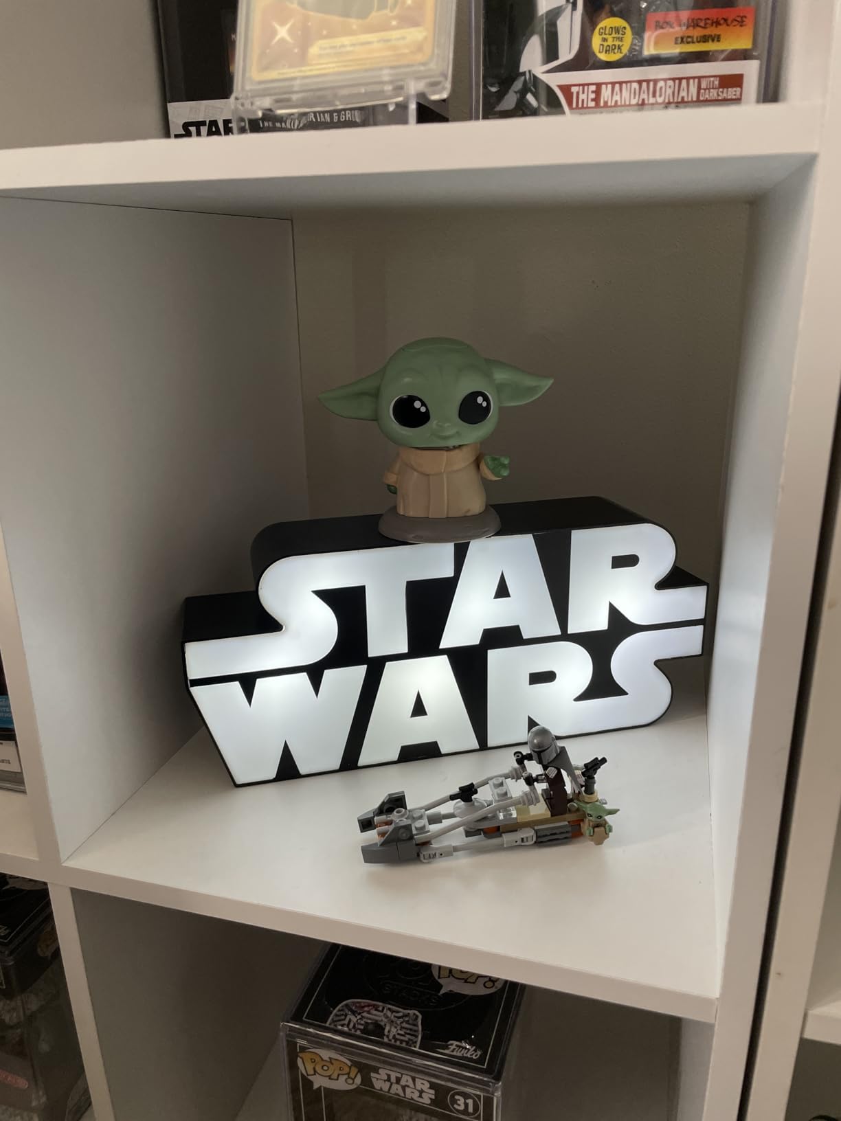 Paladone Star Wars Logo Light, Wall Mountable and Freestanding, Officially Licensed Disney Star Wars Merchandise - Star Wars Light Decor and Gifts for Men customer photo 1