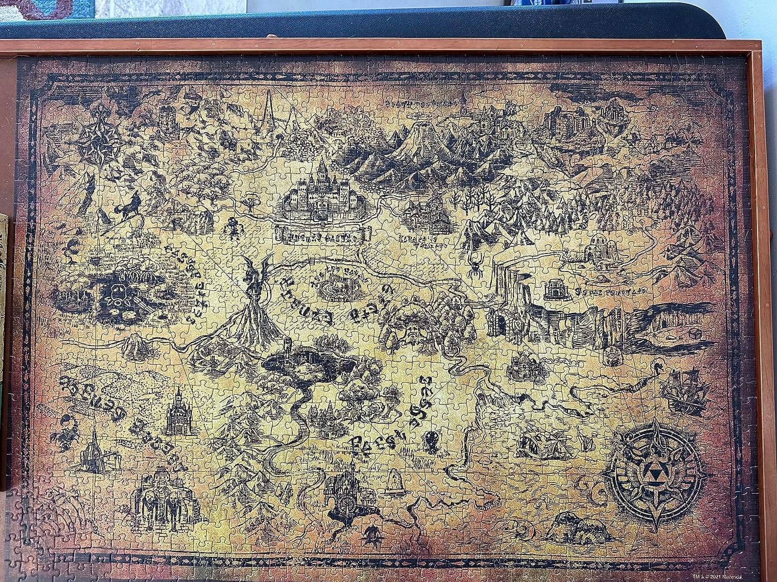 The Legend of Zelda Hyrule Map 1,000 Piece Jigsaw Puzzle | Collectible Puzzle Featuring Stylized Hyrule Map from The Legend of Zelda Video Games | Officially Licensed Nintendo Merchandise customer photo 2