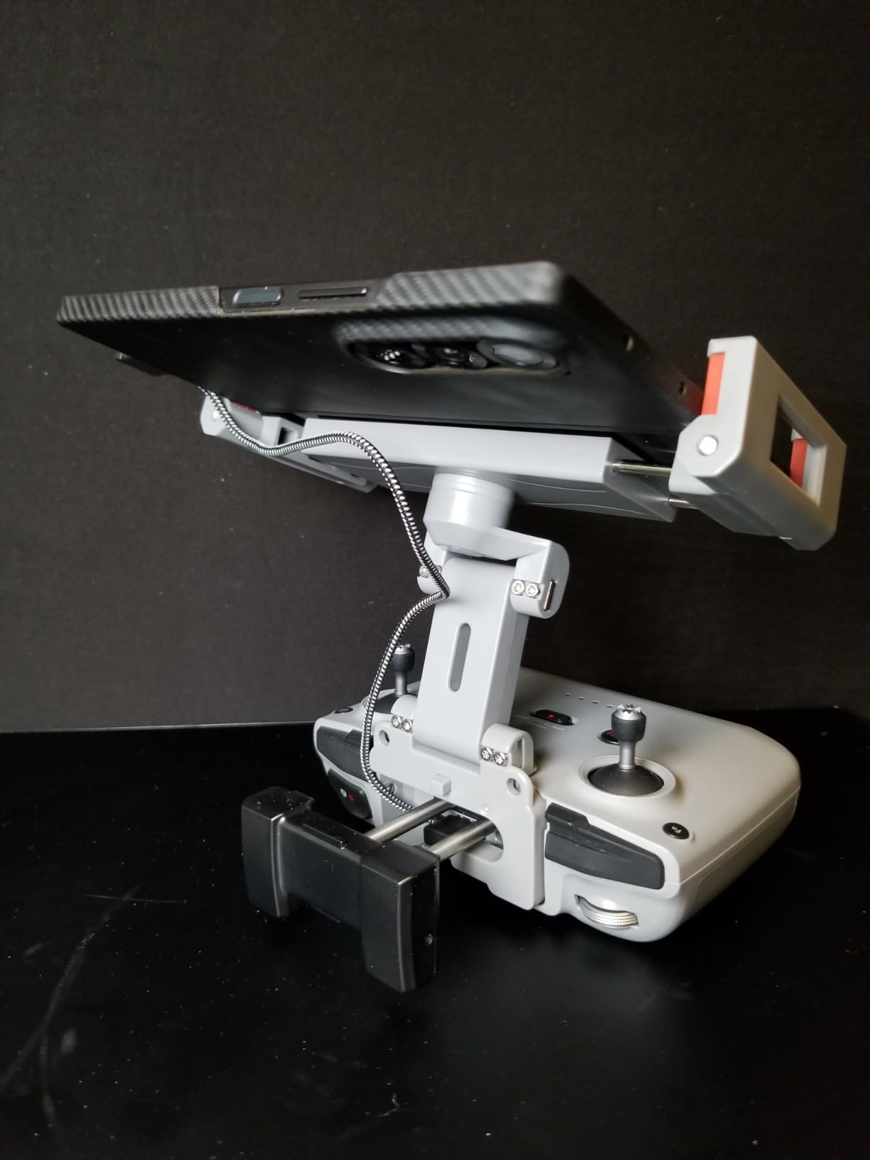 Hanatora RC-N3 N2 N1 N1C Remote Controller 4.7-13 Inch Tablet Holder Mount for DJI Flip,Neo,Air 3S/3/2S/2,Mavic 3 Classic,Mini 4K/5/4 Pro/3/2/2 SE Drone,Extended Control Phone Clip with Lanyard customer photo 1