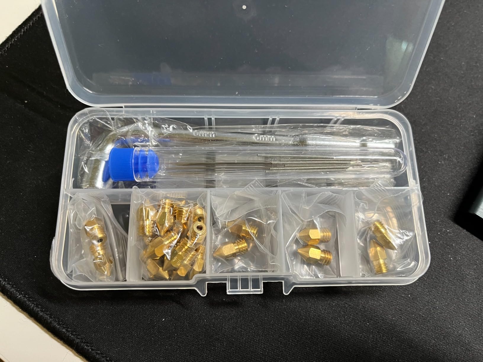 MK8 Nozzles 24 pcs Assorted Sizes 3D Printer Extruders Brass Nozzles | 0.2mm, 0.4mm,0.6mm, 0.8mm, 1.0mm CR-10 Nozzle, With Storage Box for CR-8 / CR-10 / Ender 3 / Ender 3S / 5/6 and so on customer photo 1