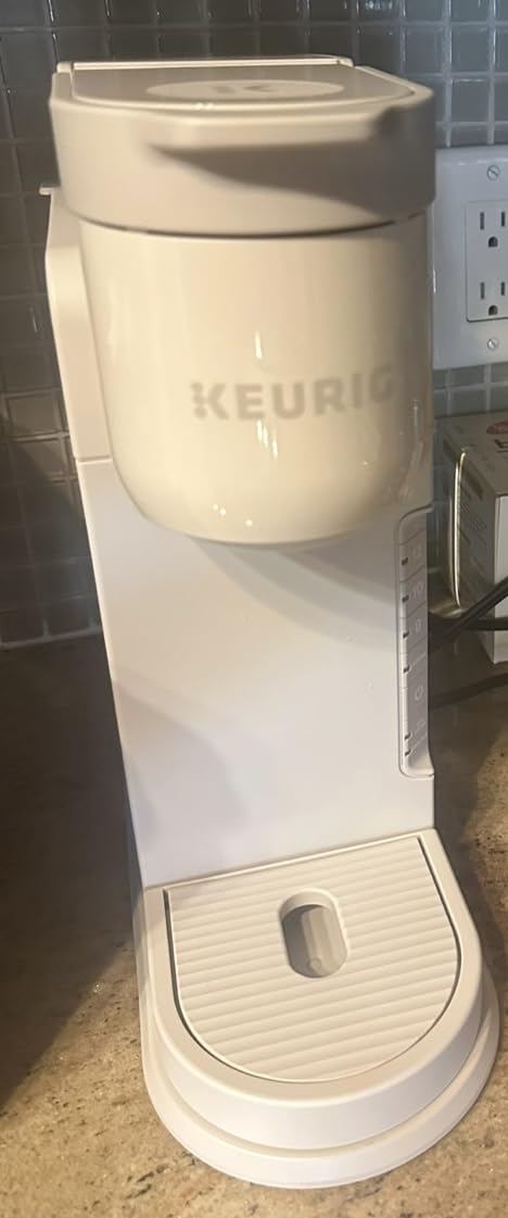 Keurig K-Express Single Serve K-Cup Pod Coffee Maker, 3 Brew Sizes, Strong Button Feature, 42oz Removable Reservoir, Black customer photo 2