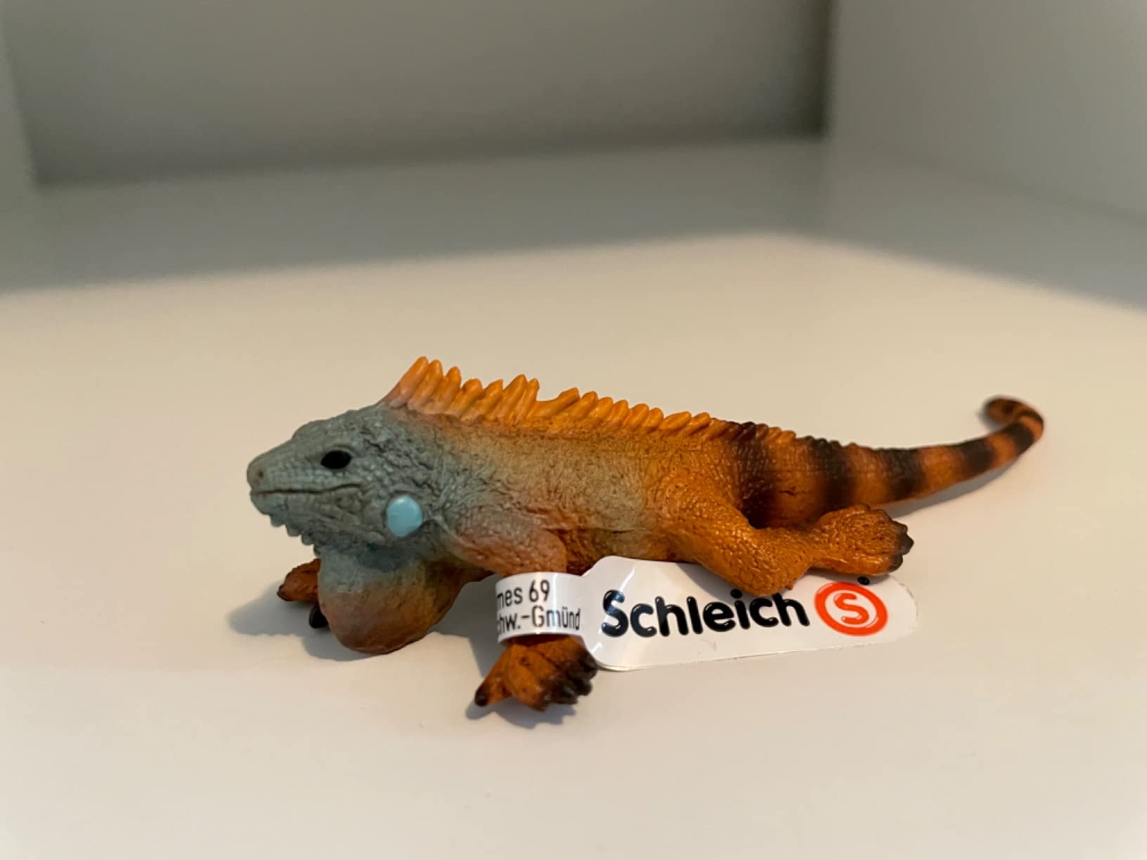 Schleich Wild Life - Iguana Toy Figurine - Kids Ages 3+ customer photo 1