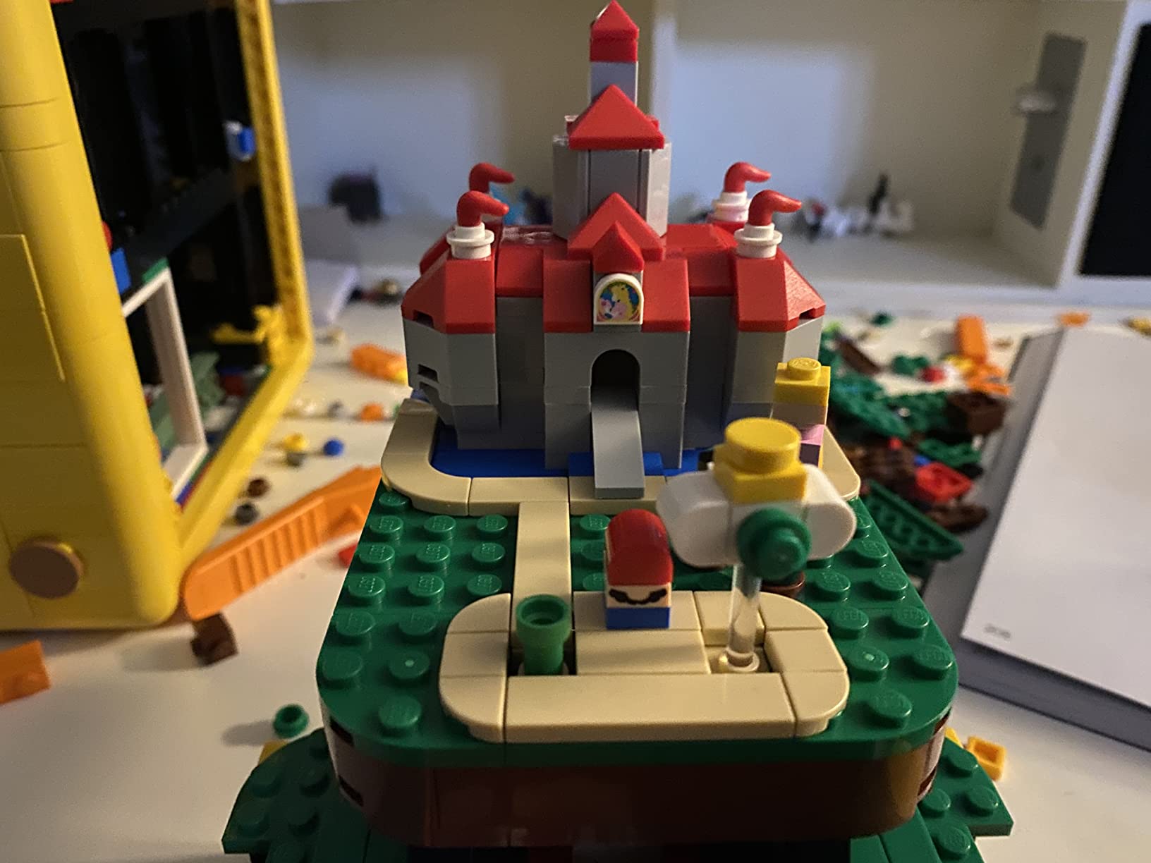 LEGO Super Mario 64 Question Mark Block Building Set - Video Game Model Set for Adult Fans, Ages 18+ - Includes 4 Microscale Game Levels with 10 Minifigures - 71395 customer photo 1