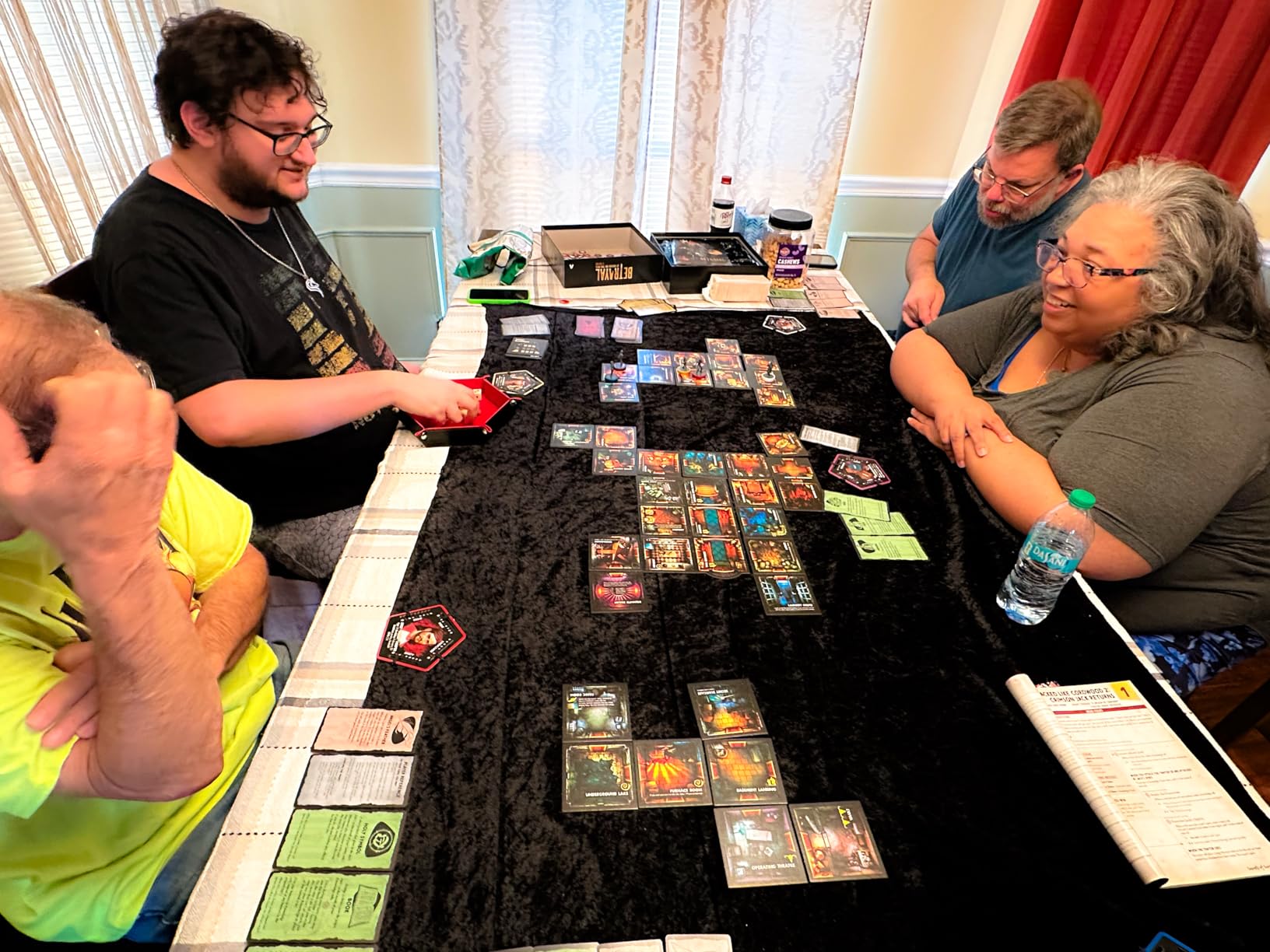 Hasbro Gaming Avalon Hill Betrayal at The House on The Hill 3rd Edition Cooperative Board Game customer photo 1