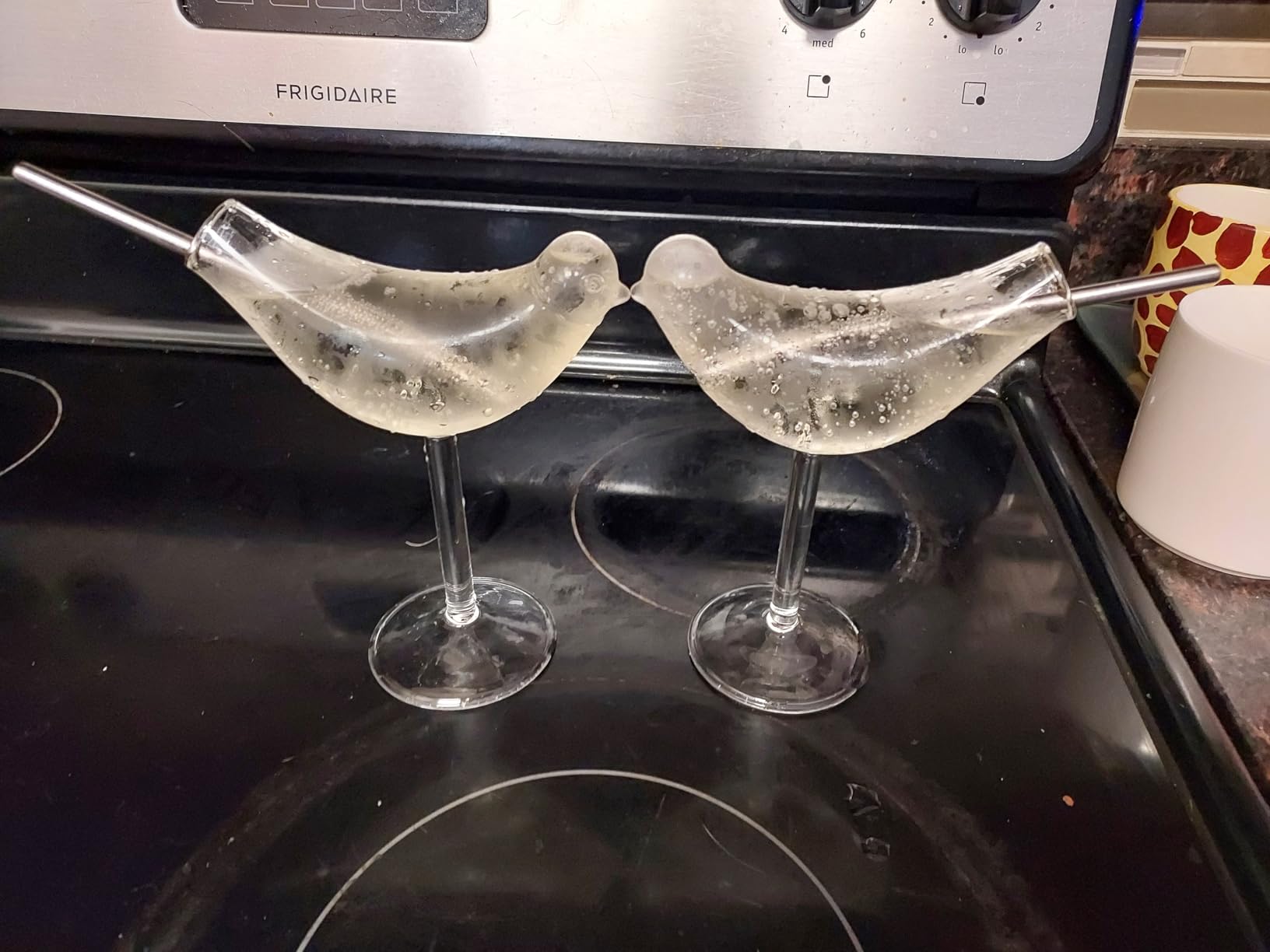 SuproBarware Cocktail Glass Bird Glasses Bird Shaped Martini Glass Clear Wine Glasses Set of 4 Goblet Coupe Glass 5 Ounce for Party Wedding Home Bar Club customer photo 2