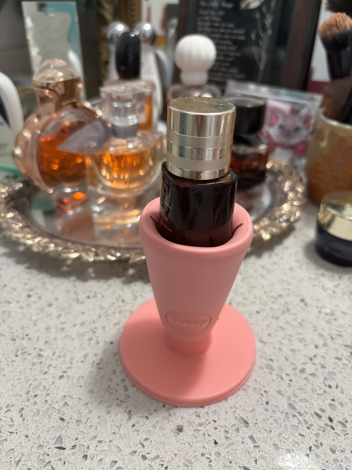 tweexy Hinge Untippable Nail Polish Bottle Holder | Anti-Spill Nail Polish Holder Stand, Tilted, Smartgrip Airlock Suction | Fingernail Painting, Nail Art Tools | Nail Polish Accessories (Unicorn) customer photo 1