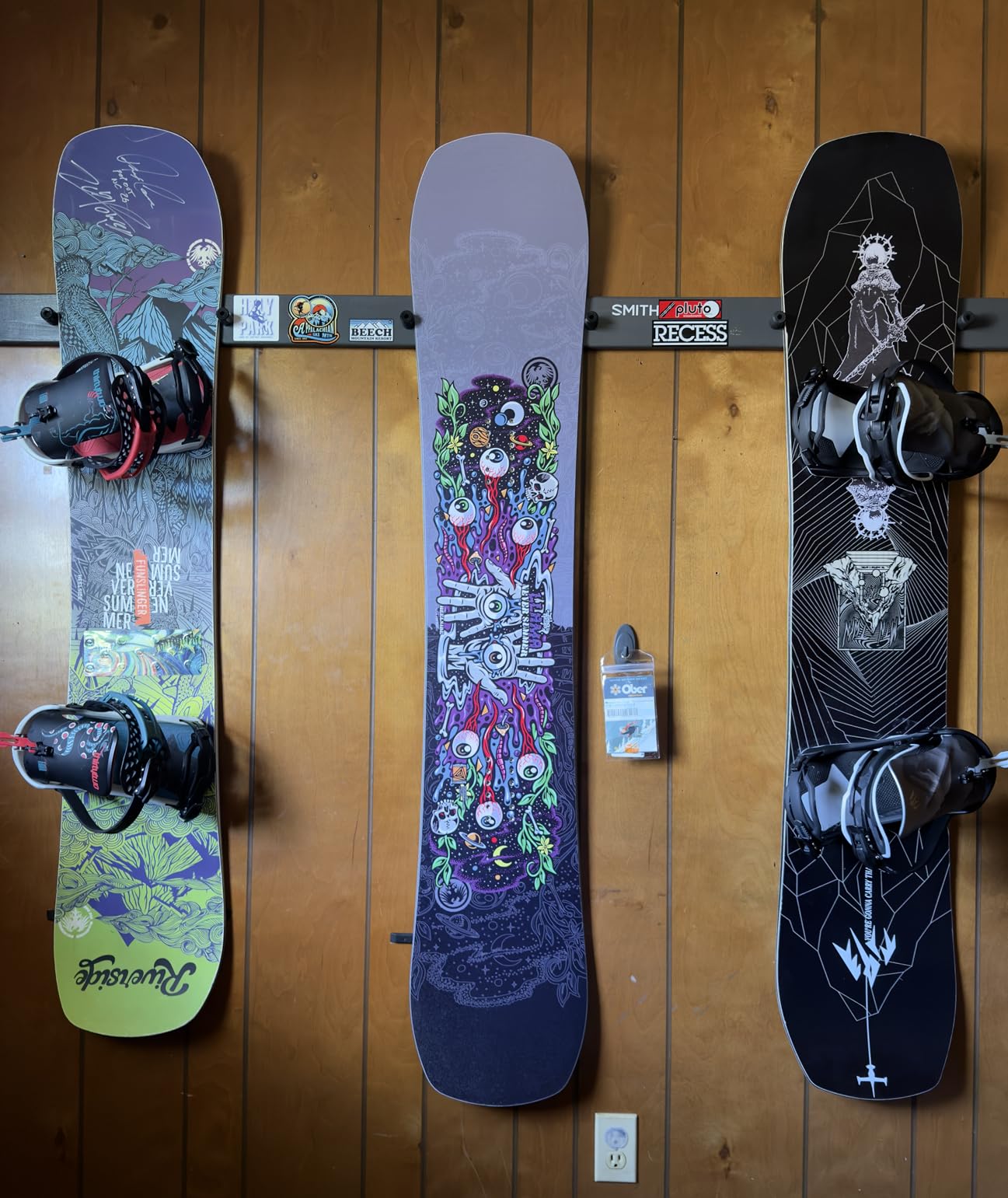 (4 PCS) Snowboard Wall Mount Storage - Edge-Safe Modern Snowboards Hanger customer photo 2