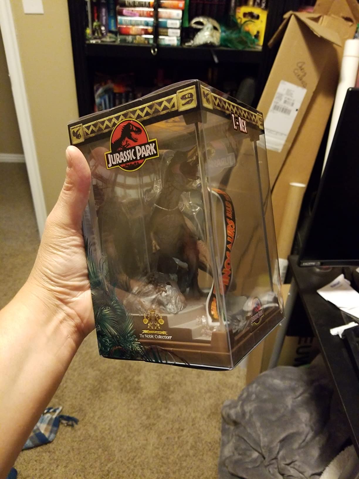 The Noble Collection Jurassic Park Dinosaur Tyrannosaurus Rex customer photo 1