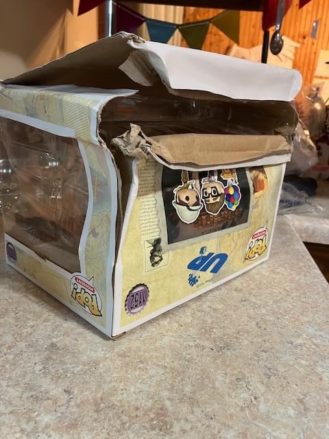 Pop! Moment Disney Pixar Up Carl & Ellie with Balloon Cart Vinyl Figures - Special Edition Exclusive customer photo 1
