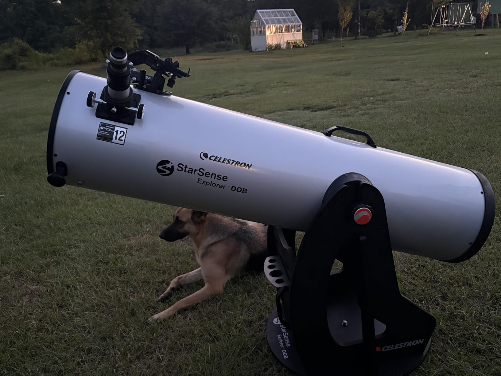Celestron StarSense Explorer 8-inch App-Enabled Telescope - 203mm Dobsonian with Smartphone Dock & StarSense App - iPhone & Android Compatible - Easy-to-Use for Beginners customer photo 1