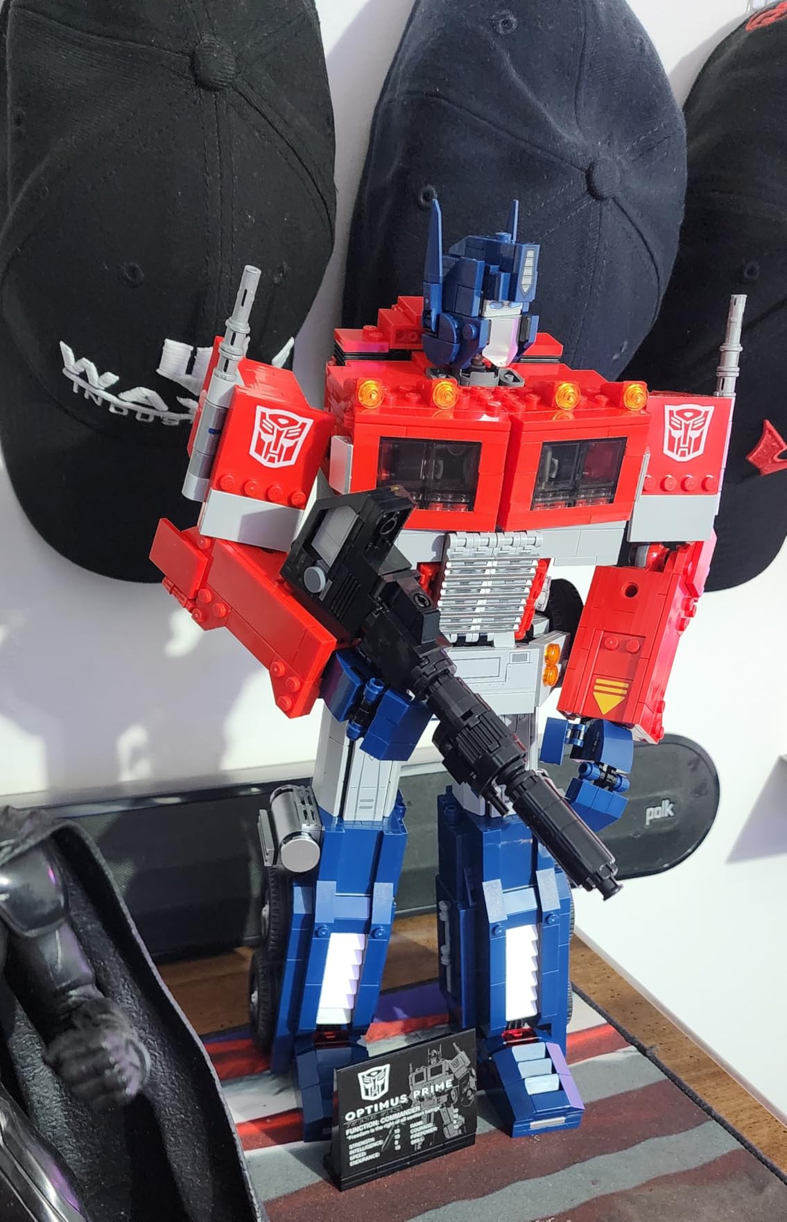 Icons Optimus Prime 10302 Transformers Figure Set, Collectible Transforming 2-in-1 Robot and Truck Model Building Kit for Adults, Perfect for Display or Play customer photo 1