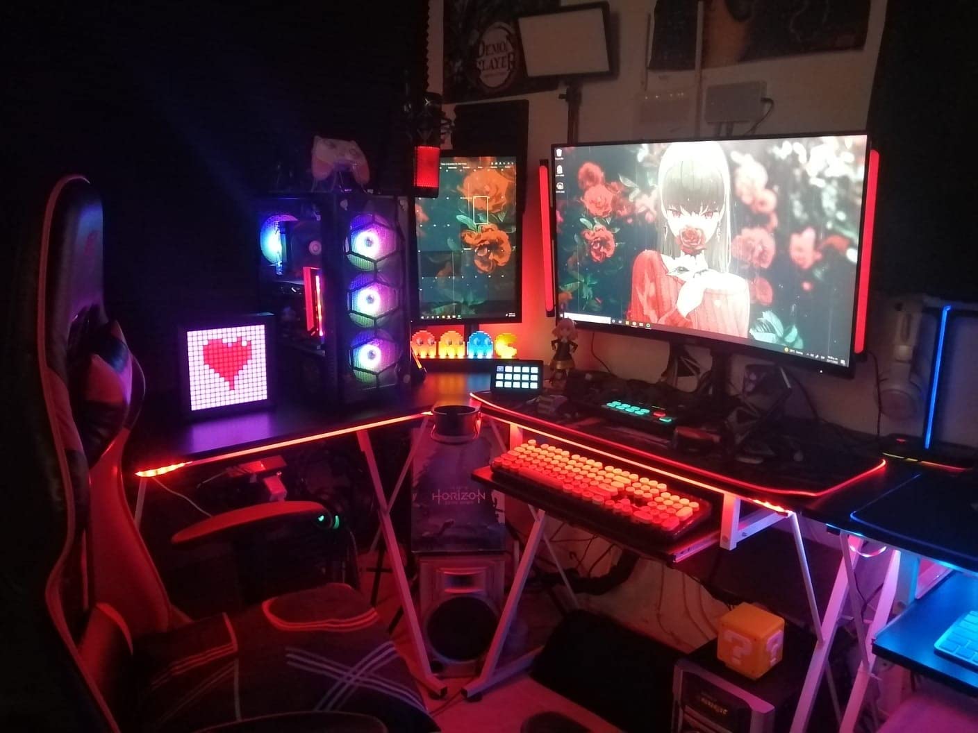 Divoom Pixoo LED Pixel Display Panel for RGB Light Bars, Gaming Decor Gift, Smart App Control, Cool Animations, PC & TV Desk Setup, RGB Light Bar Decor, Gaming Room Display customer photo 1