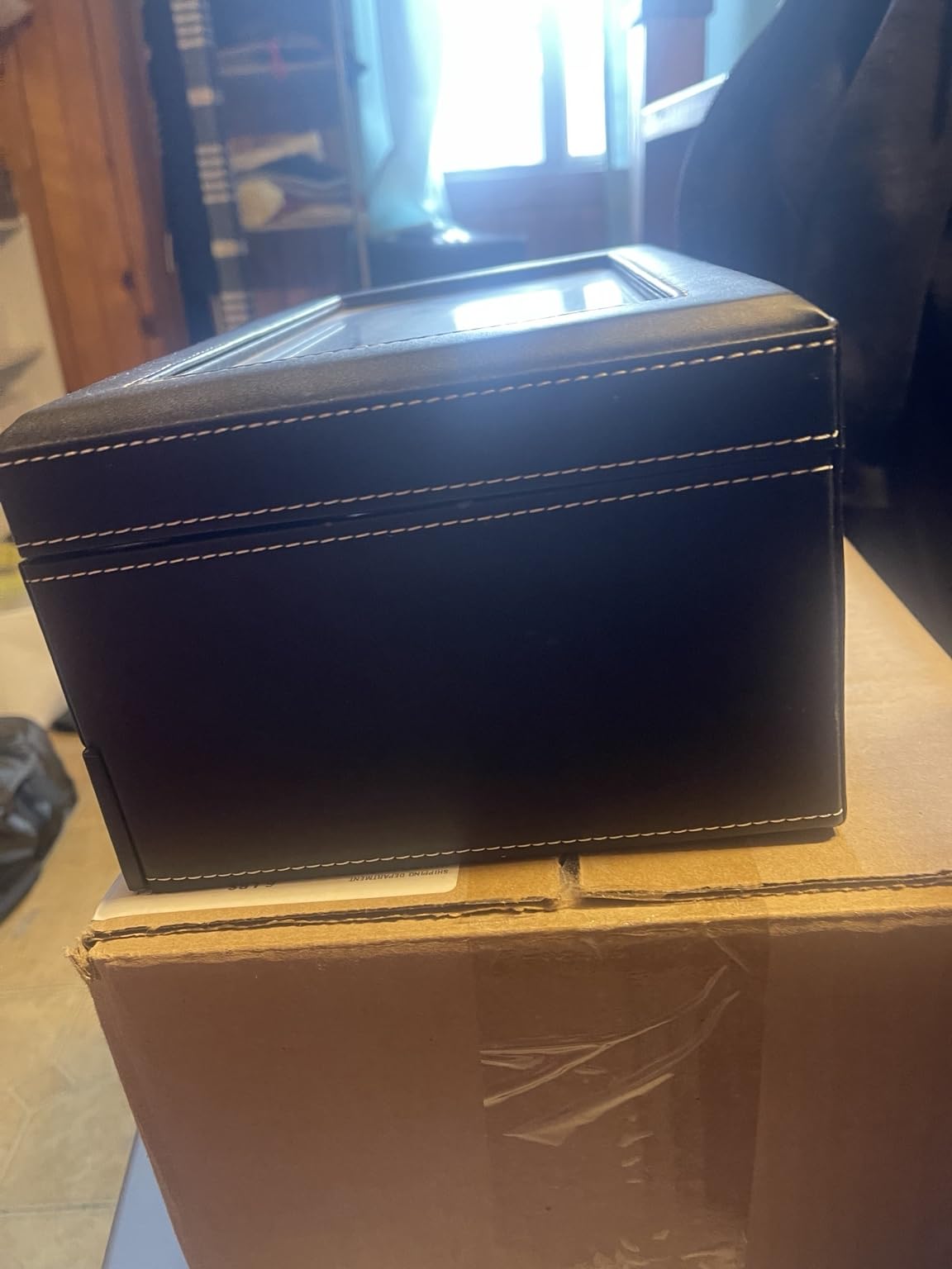 SONGMICS 12-Slot Watch Box, Lockable with Glass Lid, 2 Layers Watch Case | For Rings, Bracelets, Gift Idea, Tan PU Leather, Tan Lining, BRIDIE Collection, UJWB012K01 customer photo 2