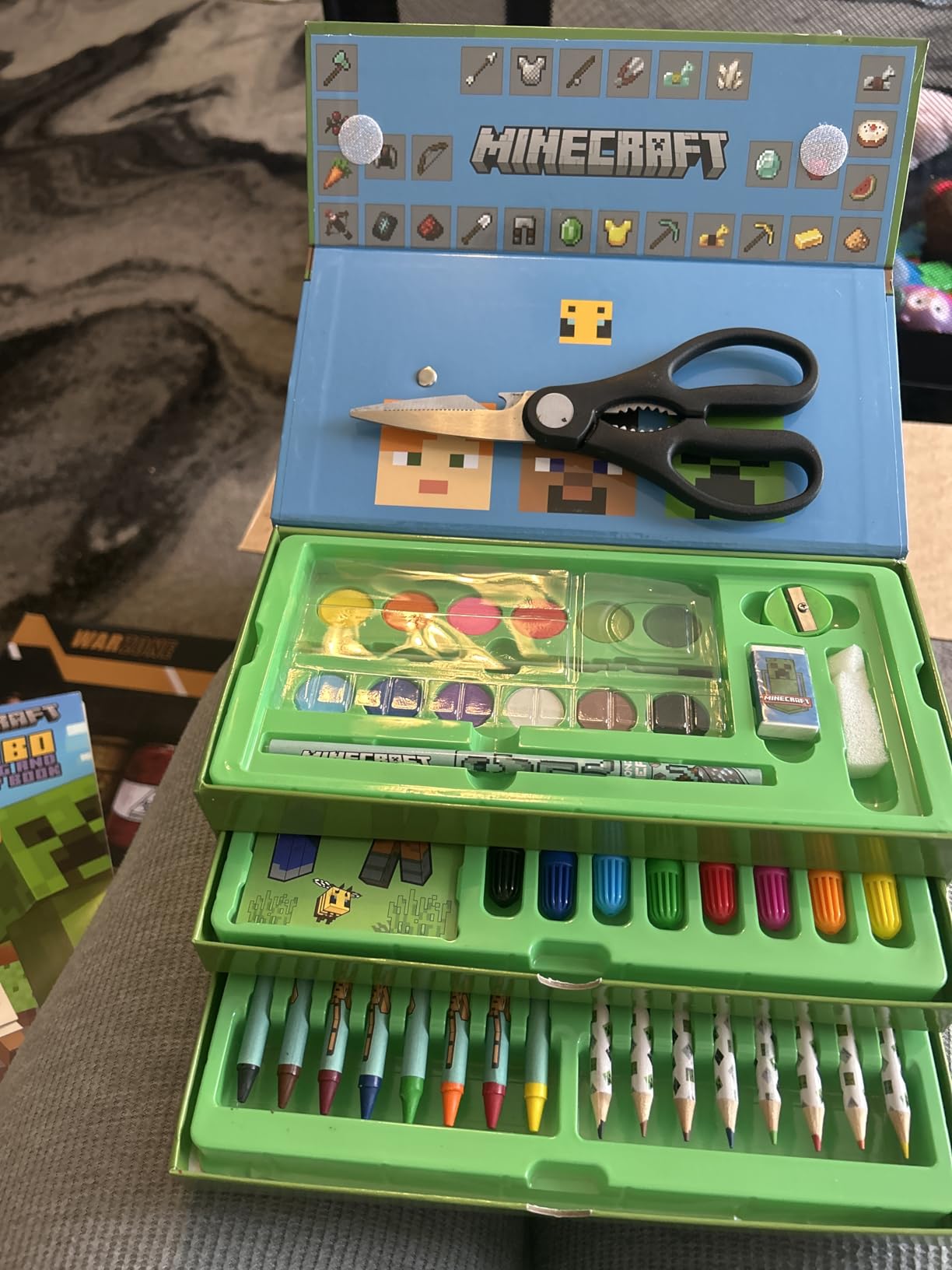Minecraft Colored Pencils Art Supplies Set Crayons Watercolor Paints Colored Markers Coloring Drawing Kit Creeper Art Set Case Gamer Gifts for Boys customer photo 1