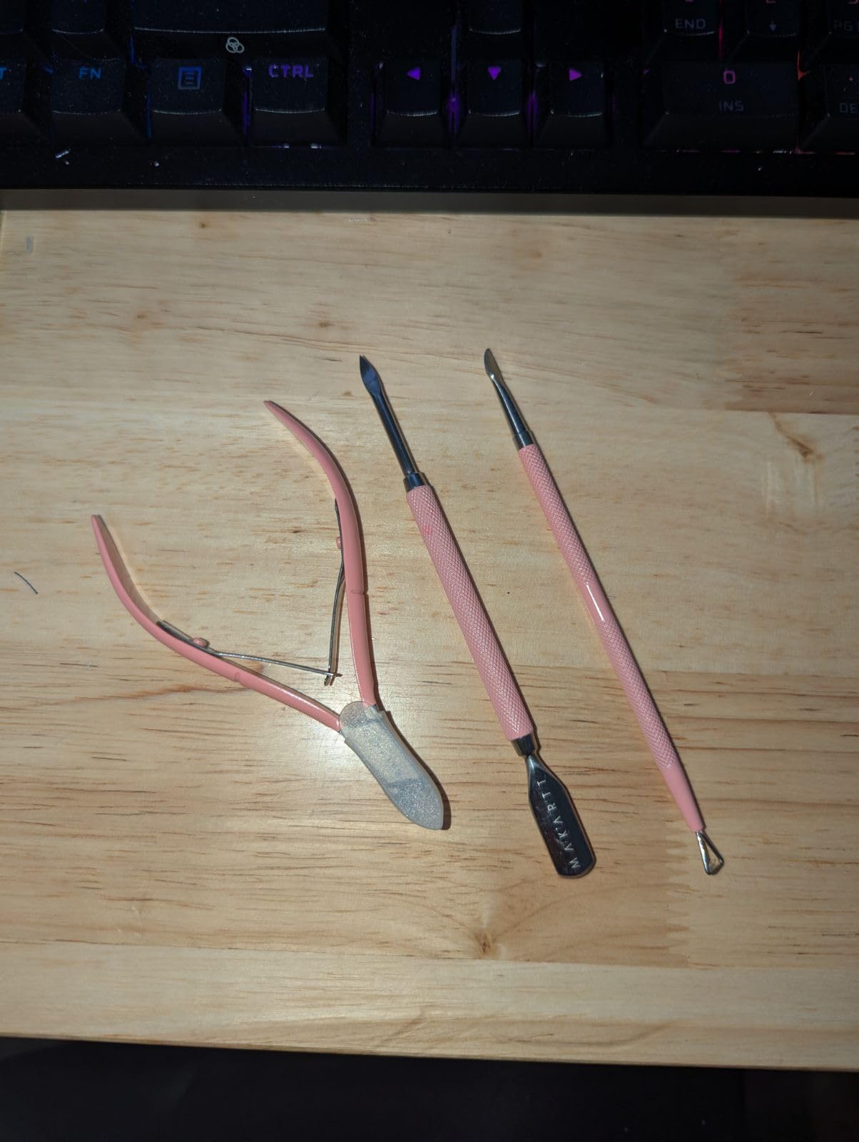 Makartt 3 Pcs Pink Cuticle Nipper Set, Stainless Steel Pusher & Scraper | Professional Manicure & Pedicure tools, Dual-end Pusher & Scraper for Precise Cuticle Care, Perfect for Home or Salon Use customer photo 1