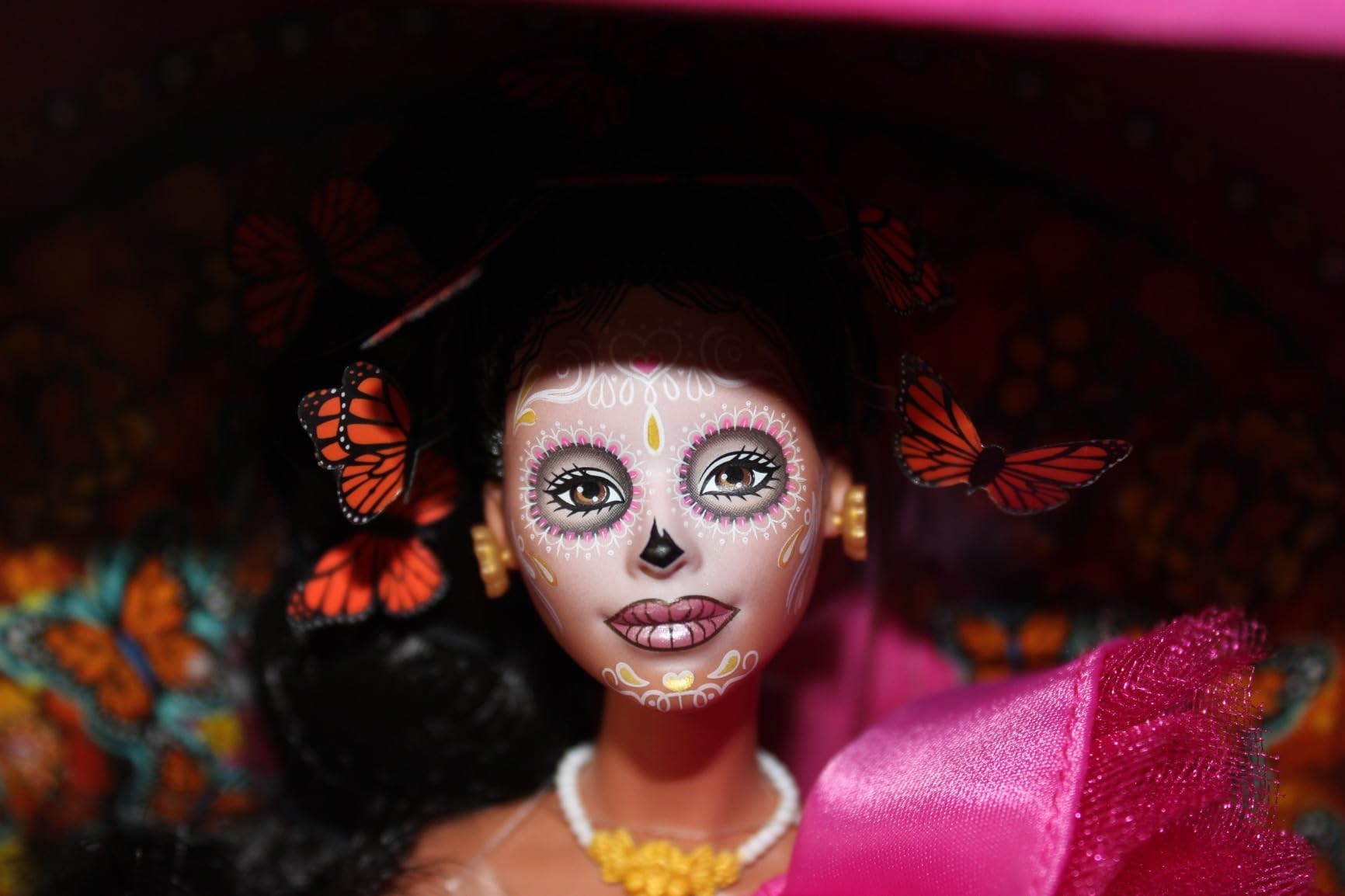 Barbie Signature Fashion Doll, 2023 Dia de Muertos Collectible Wearing Ruffled Pink Gown & Holding Tiny Ofrenda customer photo 2