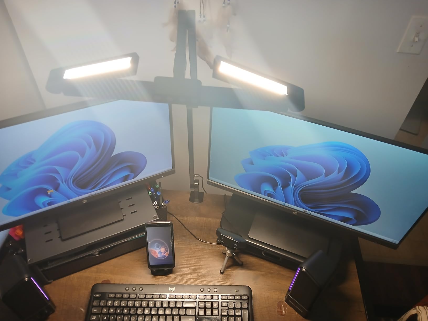 Micomlan Led Desk Lamp with Clamp, Architect Desk Lamp for Home Office with Atmosphere Lighting, 24W Ultra Bright Auto Dimming Computer Light Stepless Dimming and Tempering LED Table Light customer photo 2