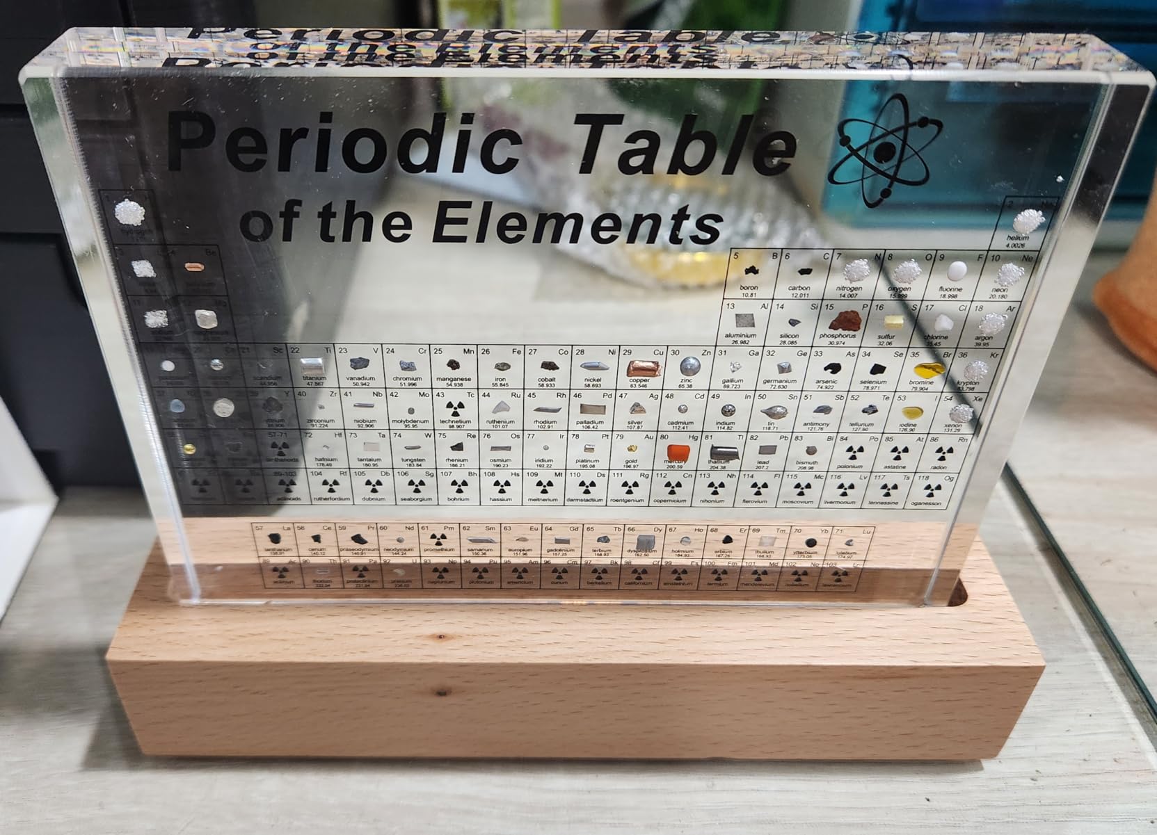 SETHVILL Periodic Table with 83 Real Elements Inside, Acrylic Periodic Table of Chemical Elements with Wooden Stand and Magnifying Glass, Periodic Table Display with Elements for Teacher Students customer photo 1