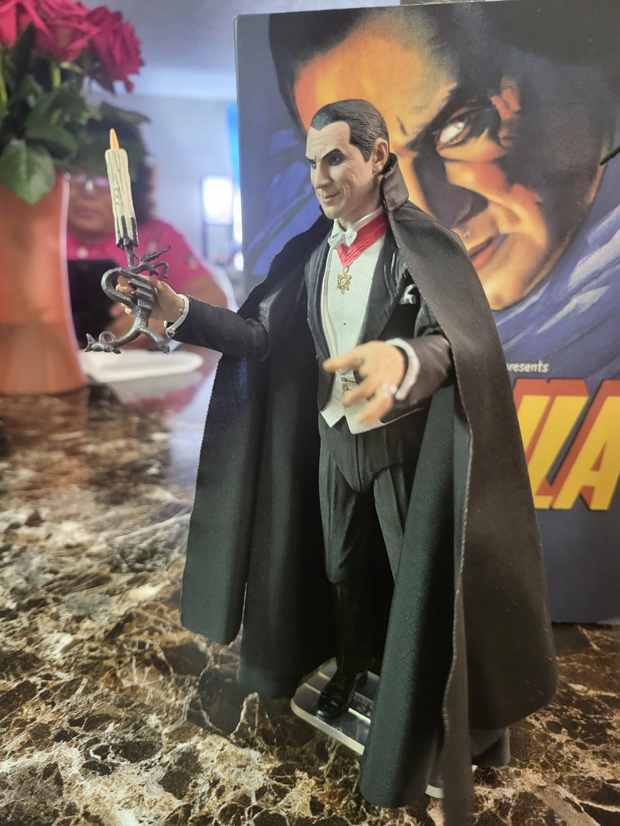 NECA Universal Monsters Ultimate Dracula (Transylvania) 7-Inch Scale Action Figure customer photo 1