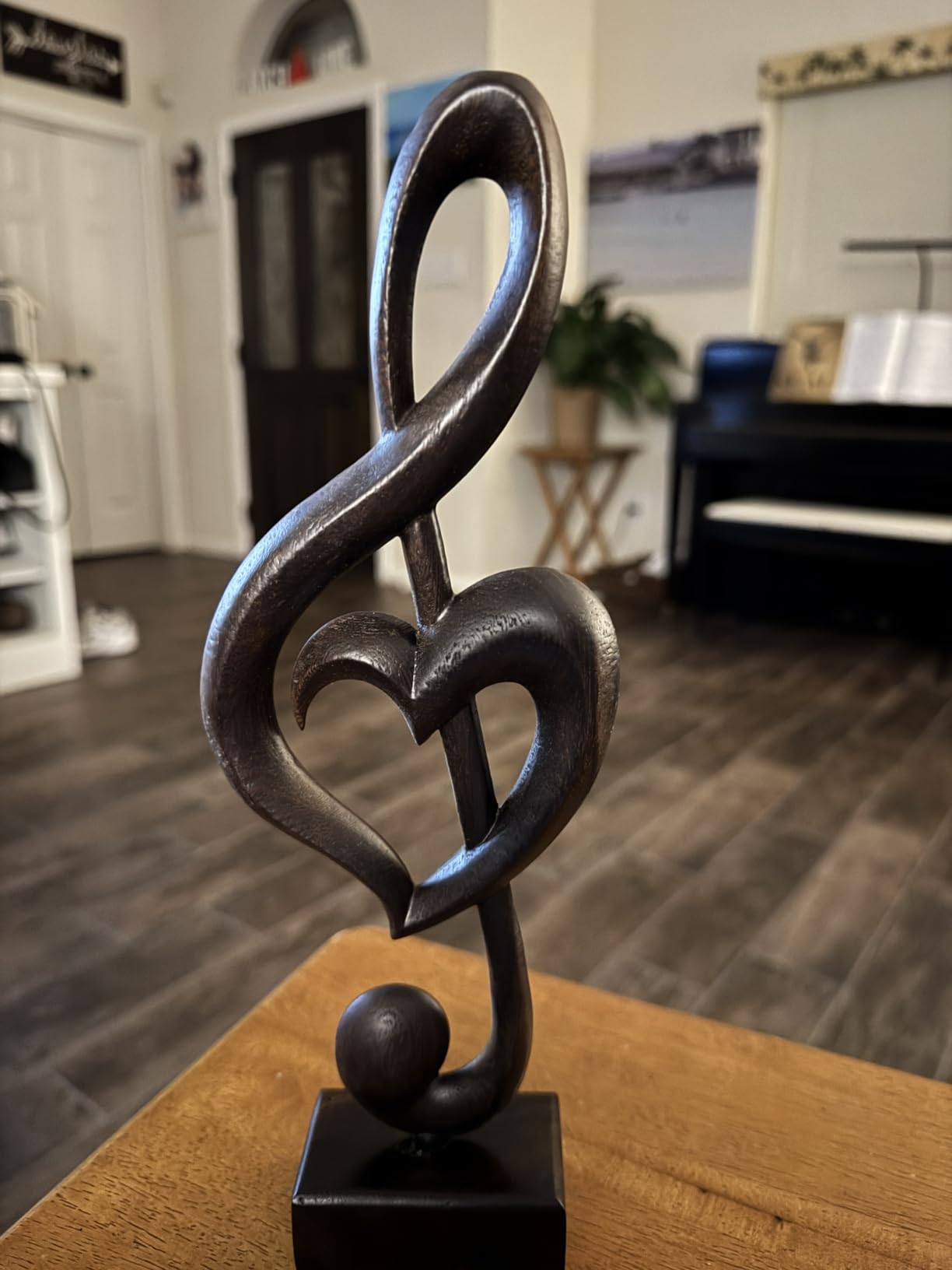 Handicraftviet Wooden Heart Treble Clef Music Note Decor, Black 2 | Handmade heart-shaped treble clef sculpture. Unique decorative art gift for music lovers, couples, teachers & graduation. customer photo 1