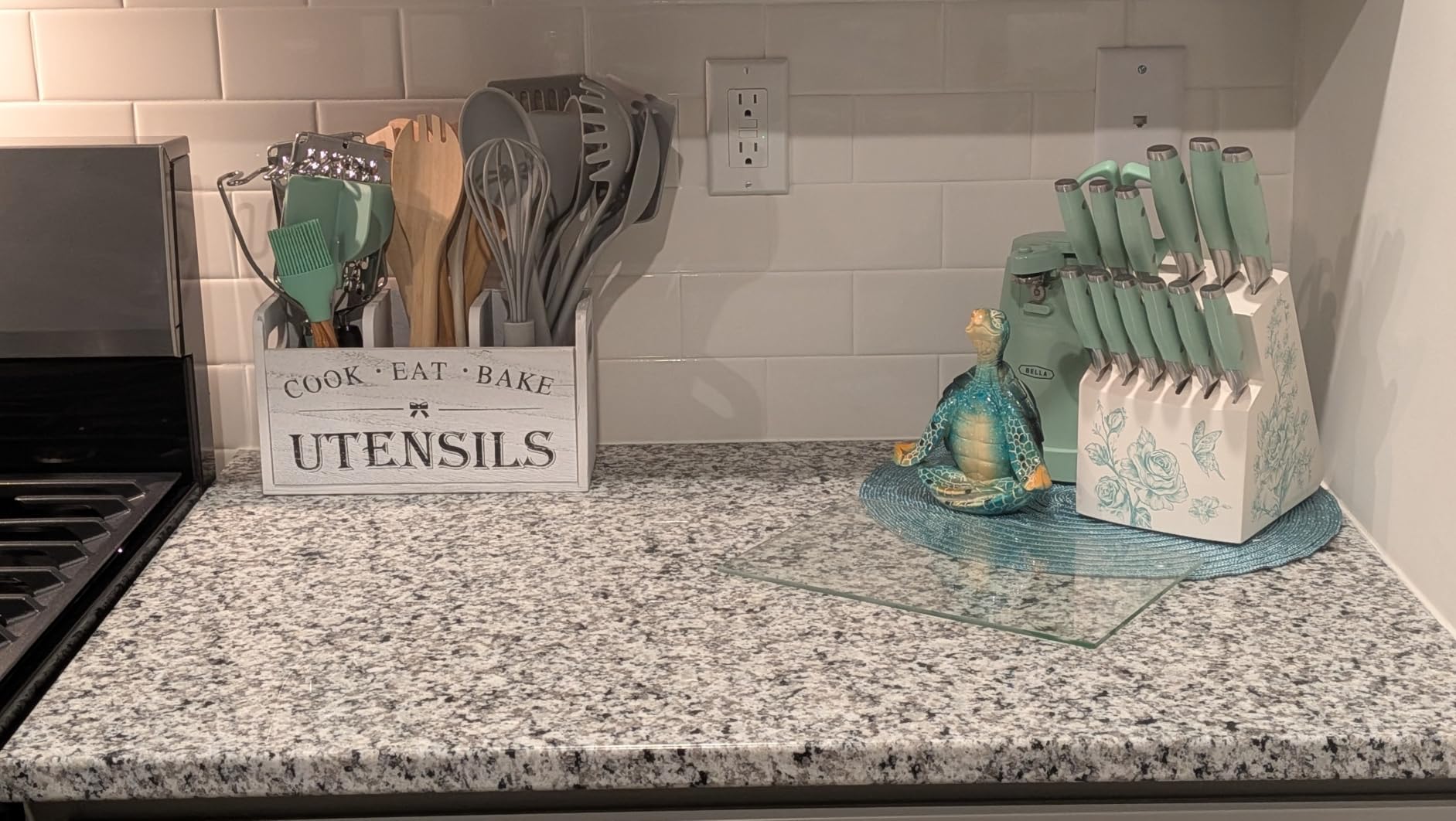 VVGIFTS Sea Turtle Meditation Zen Yoga Coastal Beach Resin Statue for Decor customer photo 1